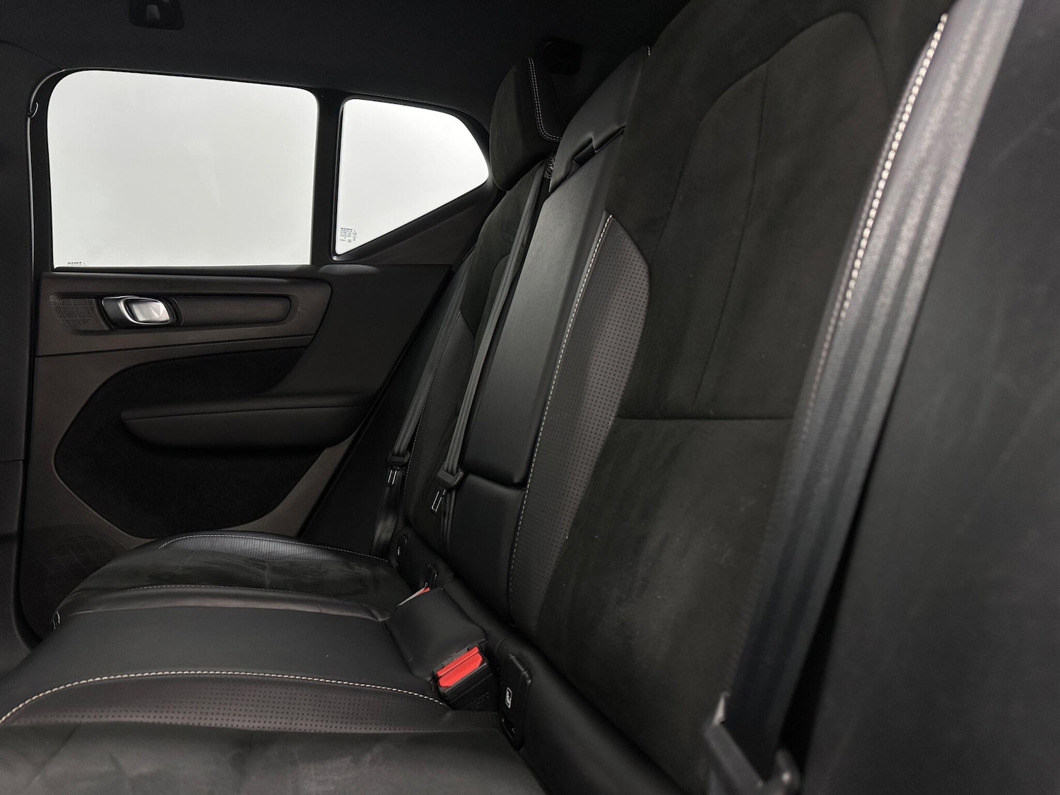 Used Volvo XC40 for sale - 78136090: Photo 38