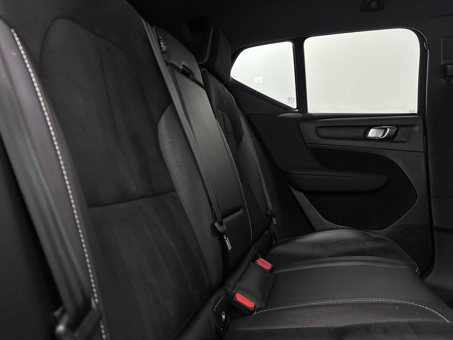 Used Volvo XC40 for sale - 78136090: Photo 41