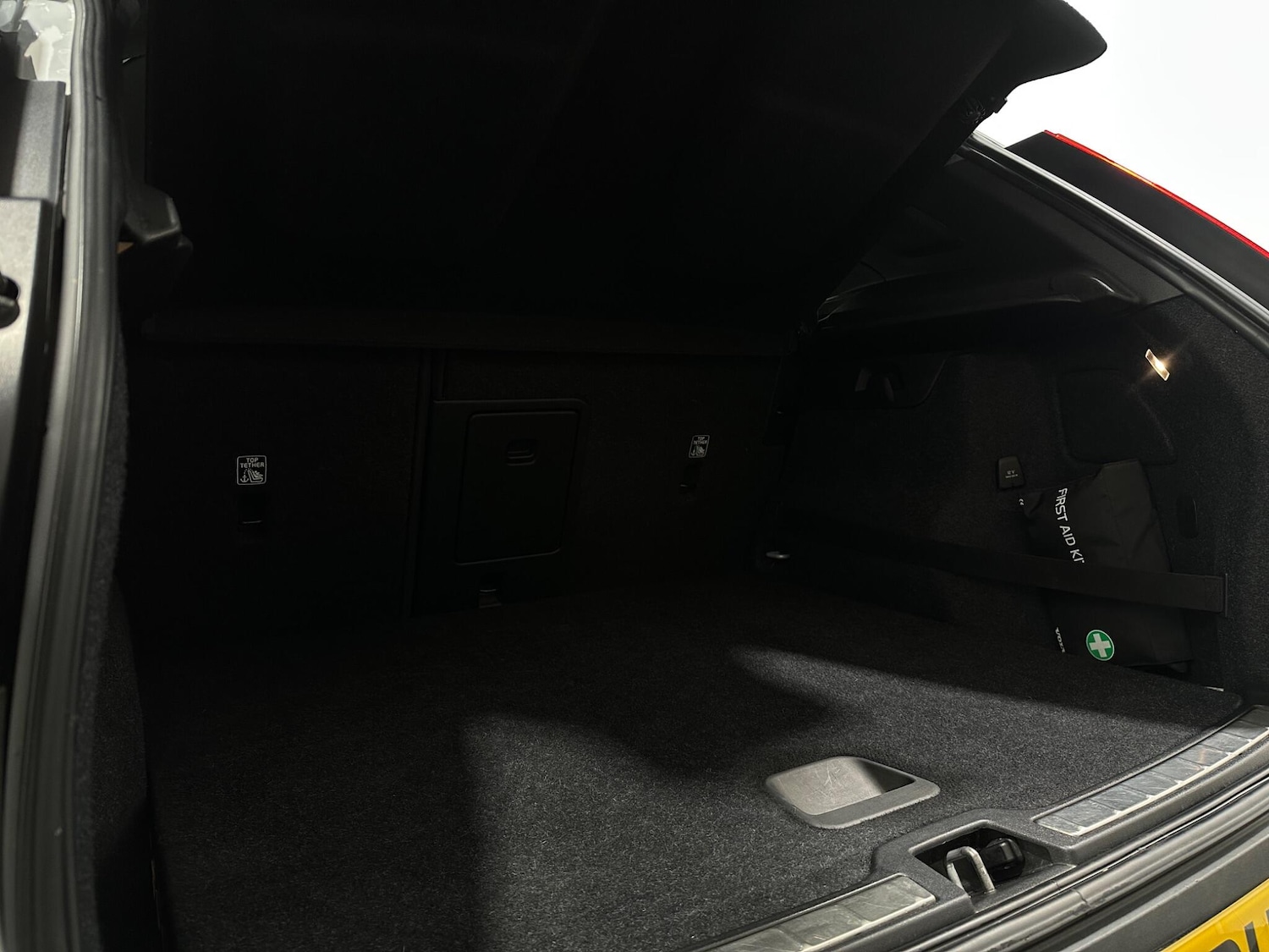 Used Volvo XC40 for sale - 78136090: Photo 46