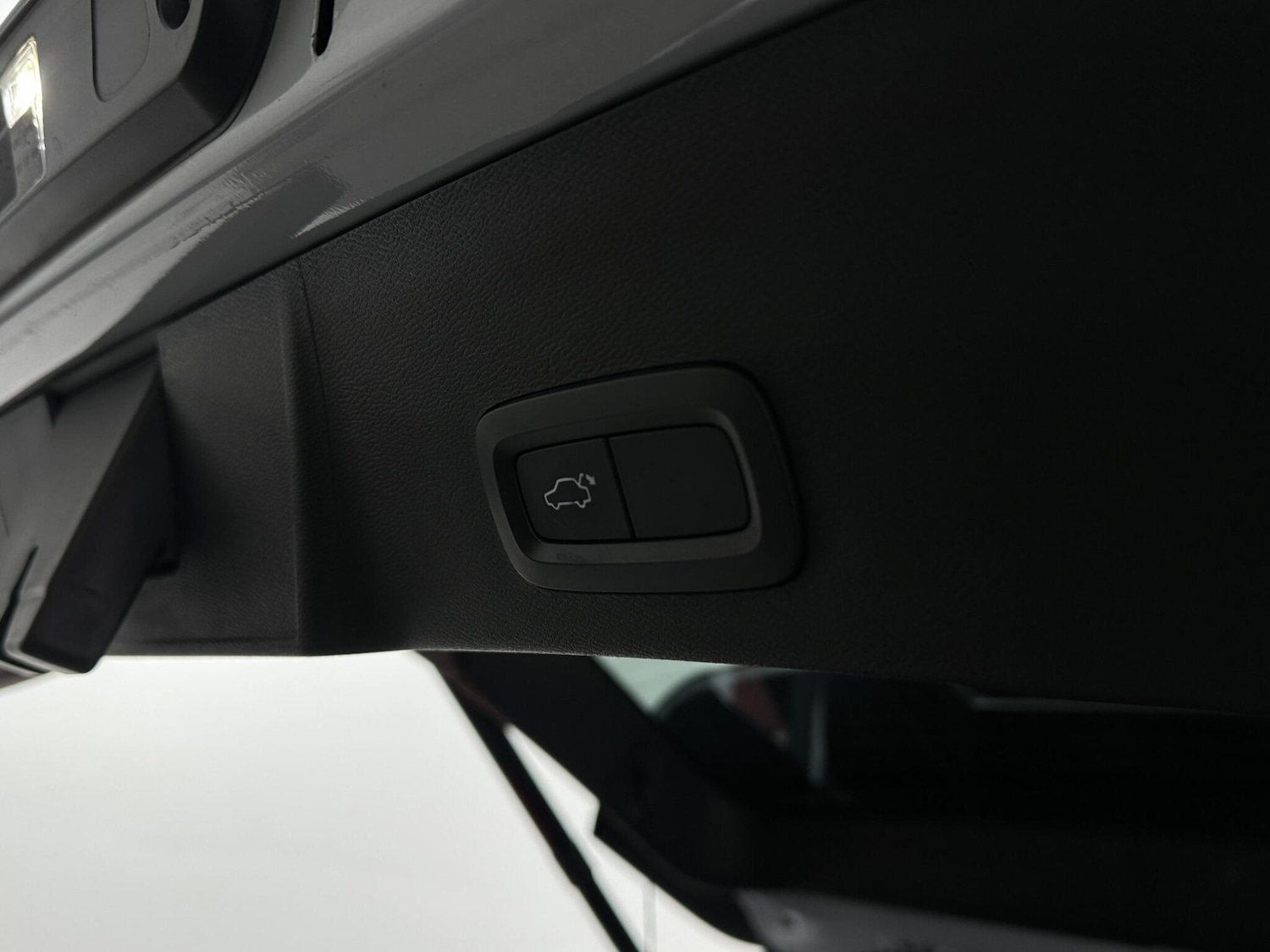 Used Volvo XC40 for sale - 78136090: Photo 47