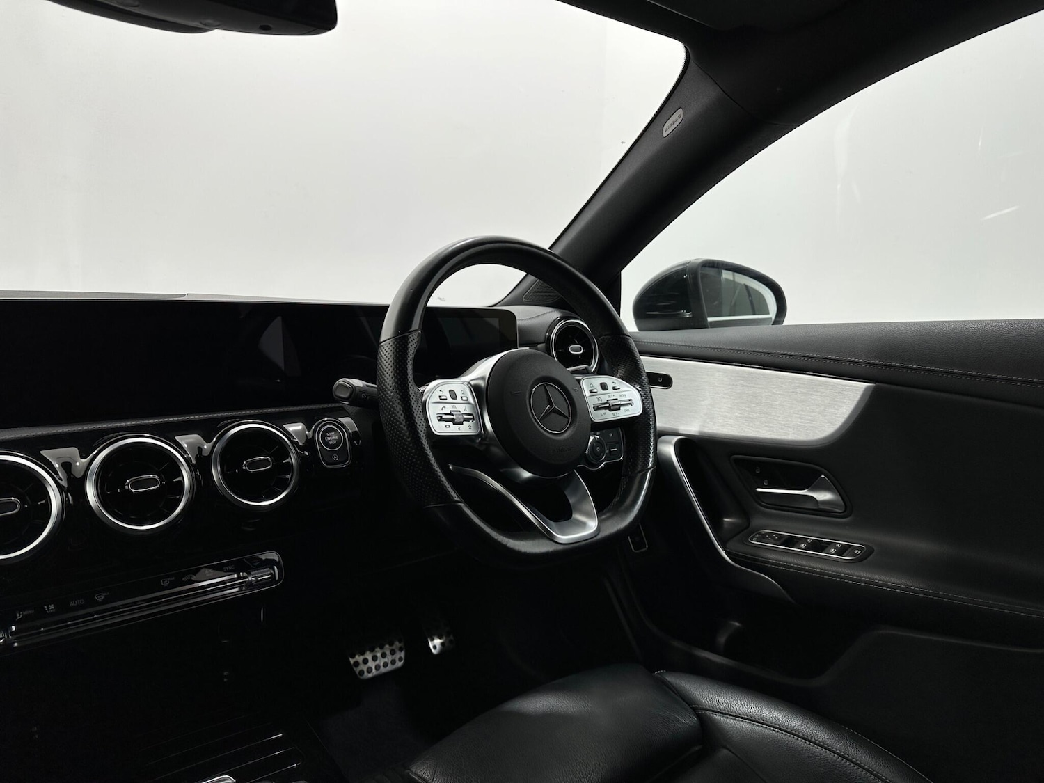 Used Mercedes-Benz CLA 2020 for sale - 76878997: Photo 11