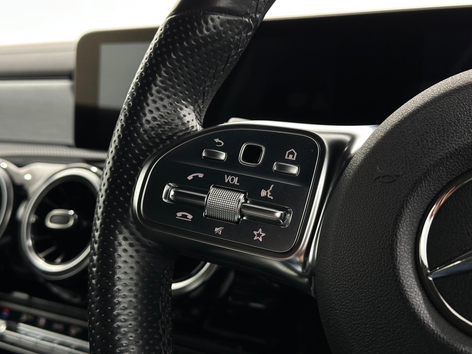 Used Mercedes-Benz CLA 2020 for sale - 76878997: Photo 14