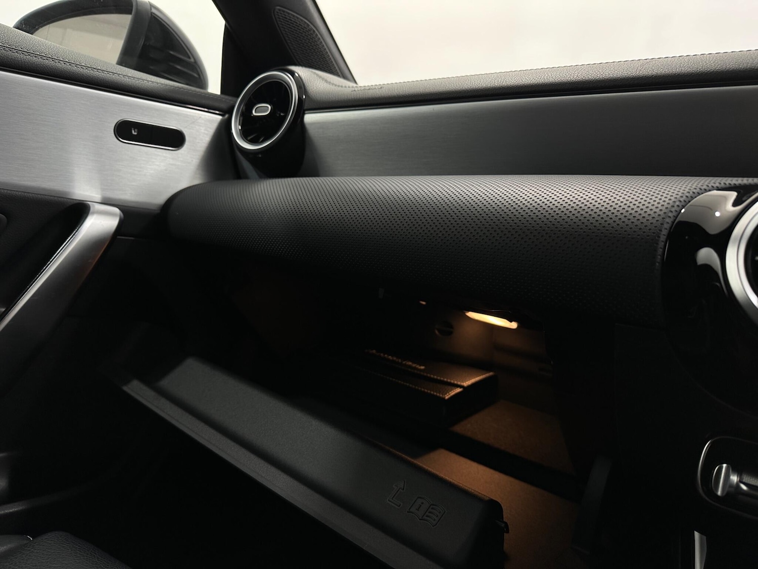 Used Mercedes-Benz CLA 2020 for sale - 76878997: Photo 28