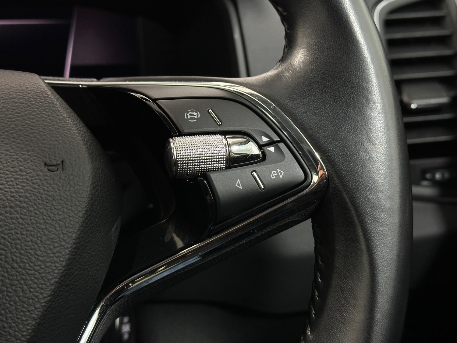 Used Skoda Karoq 2021 for sale - 76878447: Photo 14