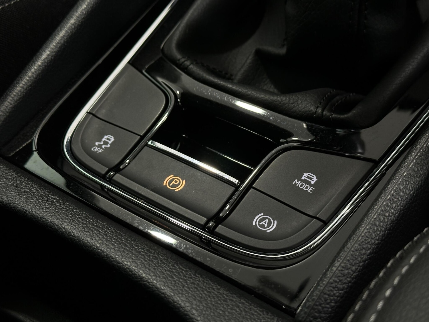 Used Skoda Karoq 2021 for sale - 76878447: Photo 19