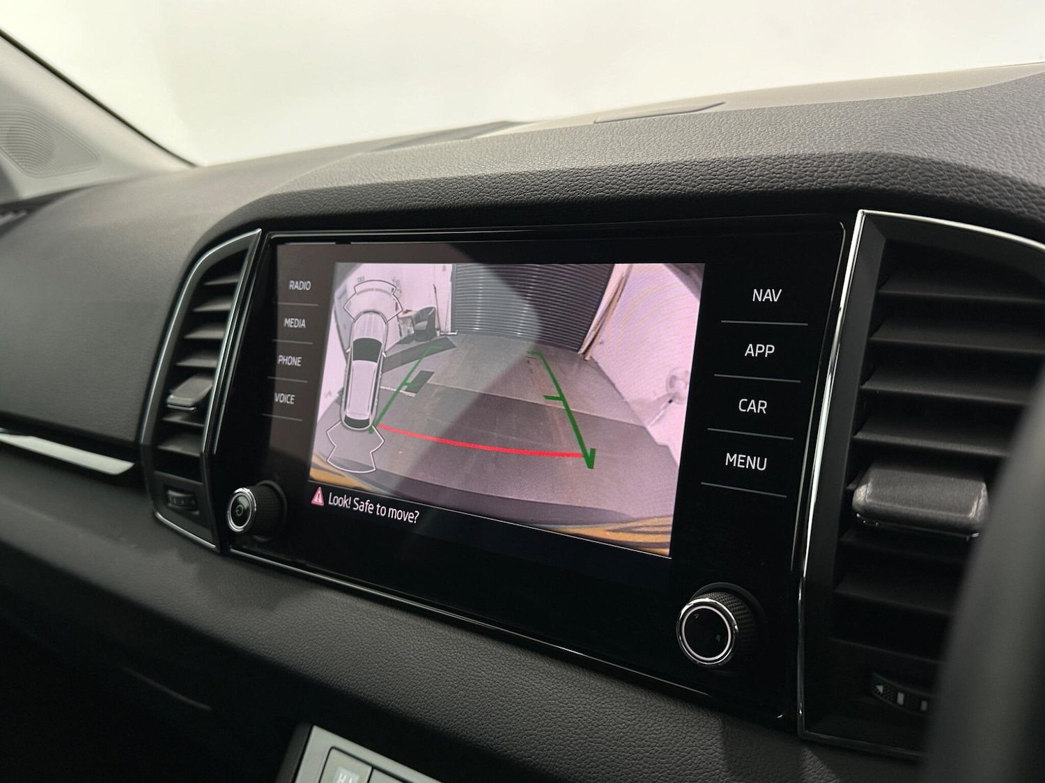 Used Skoda Karoq 2021 for sale - 76878447: Photo 22