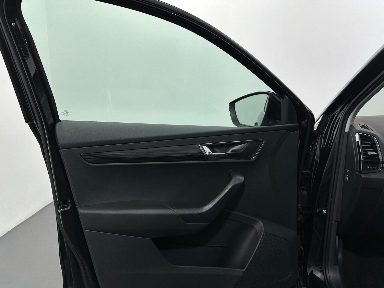 Used Skoda Karoq 2021 for sale - 76878447: Photo 37