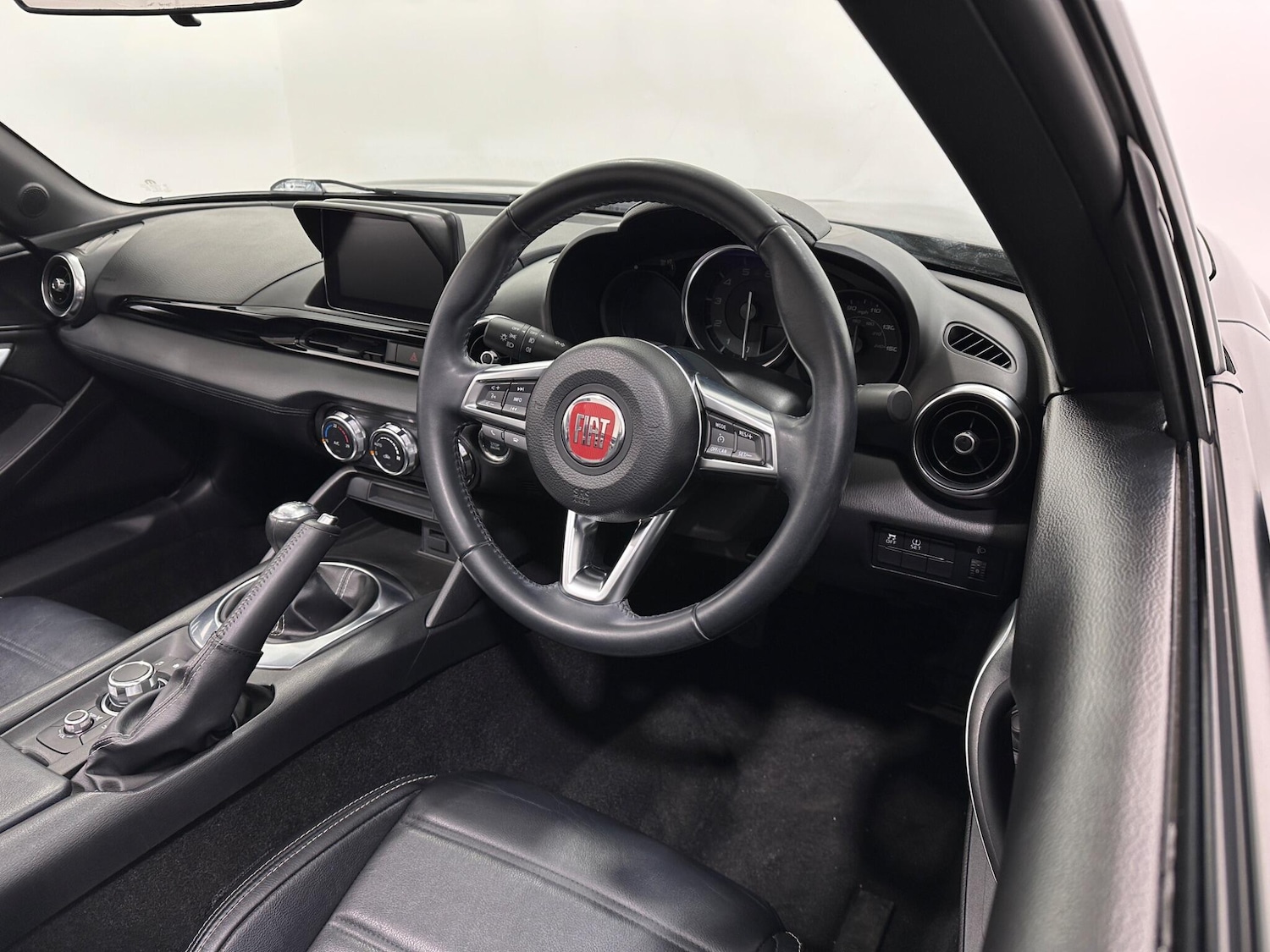 Used Fiat 124 Spider 2018 for sale - 76878971: Photo 10