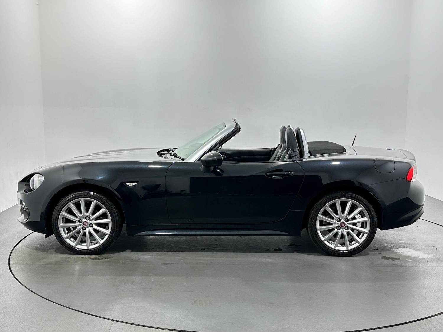 Used Fiat 124 Spider 2018 for sale - 76878971: Photo 5