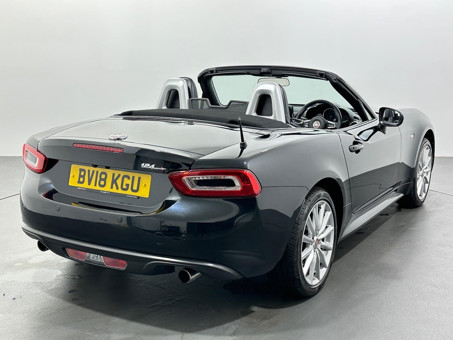 Used Fiat 124 Spider 2018 for sale - 76878971: Photo 8