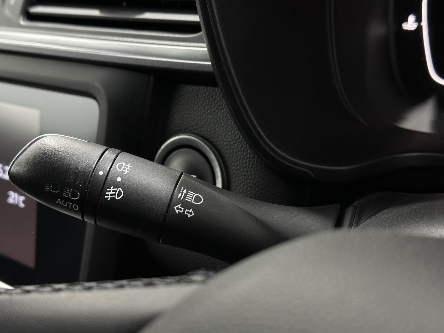 Used Renault Kadjar 2019 for sale - 76878626: Photo 12