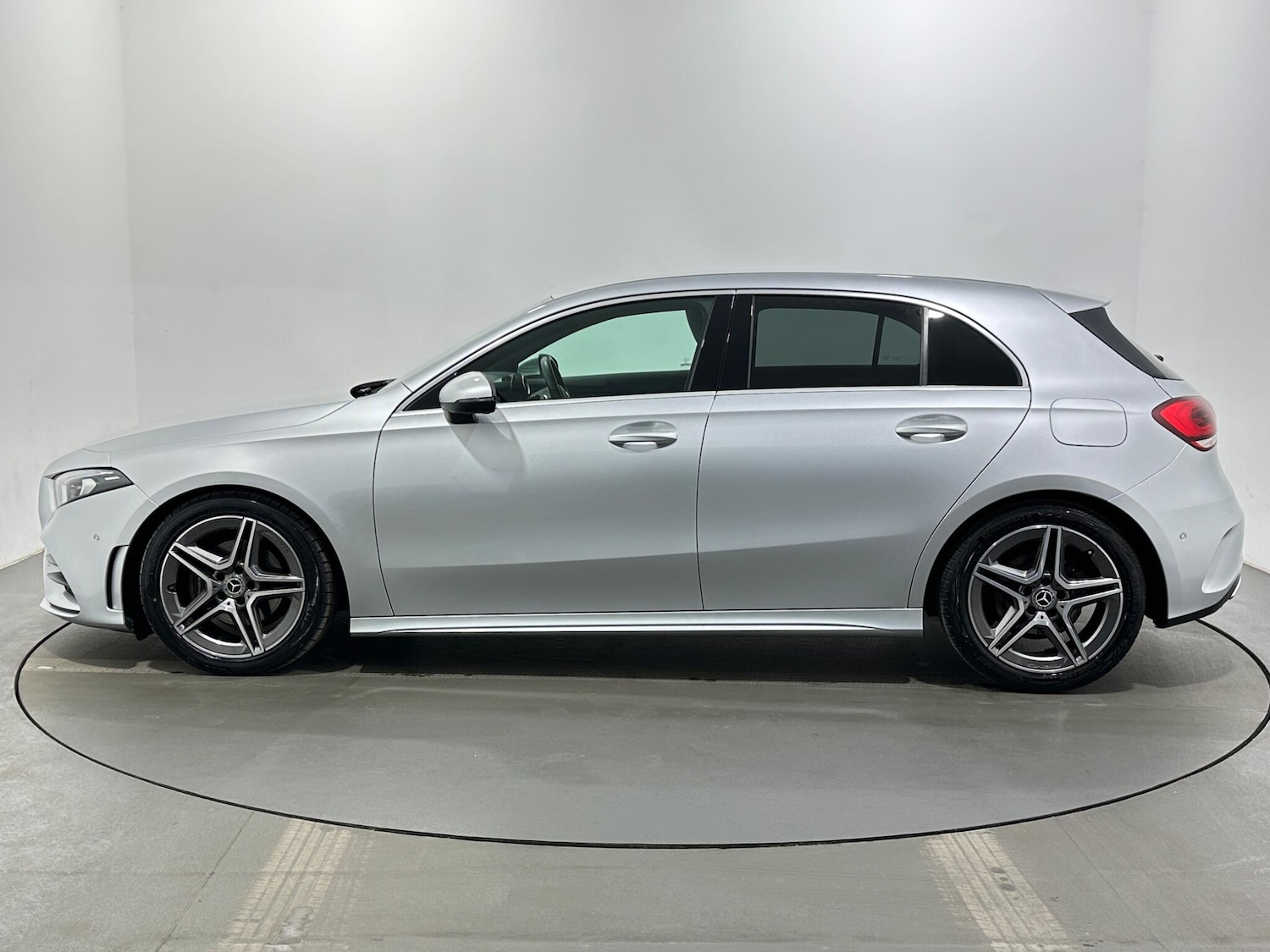 Used Mercedes-Benz A-Class 2020 for sale - 77993411: Photo 5