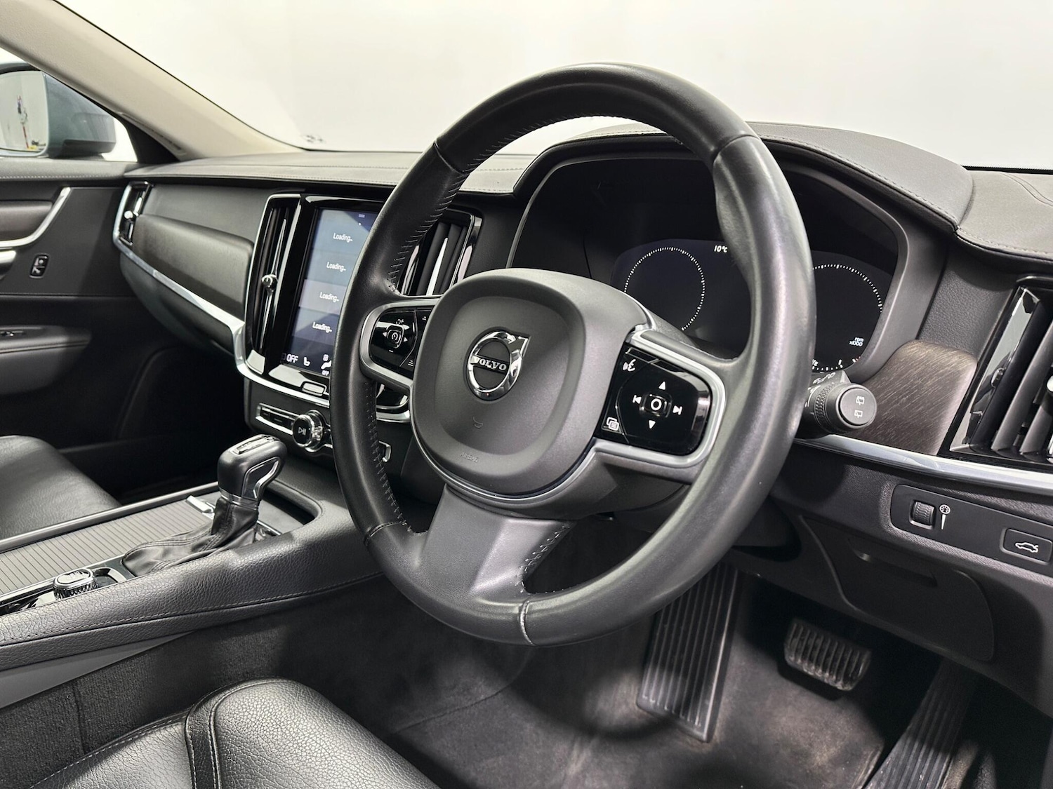 Used Volvo V90 2019 for sale - 77883416: Photo 11