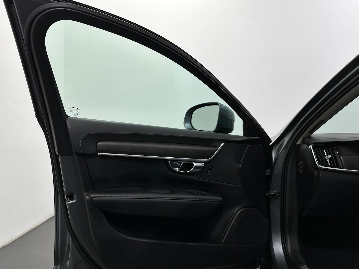 Used Volvo V90 2019 for sale - 77883416: Photo 36