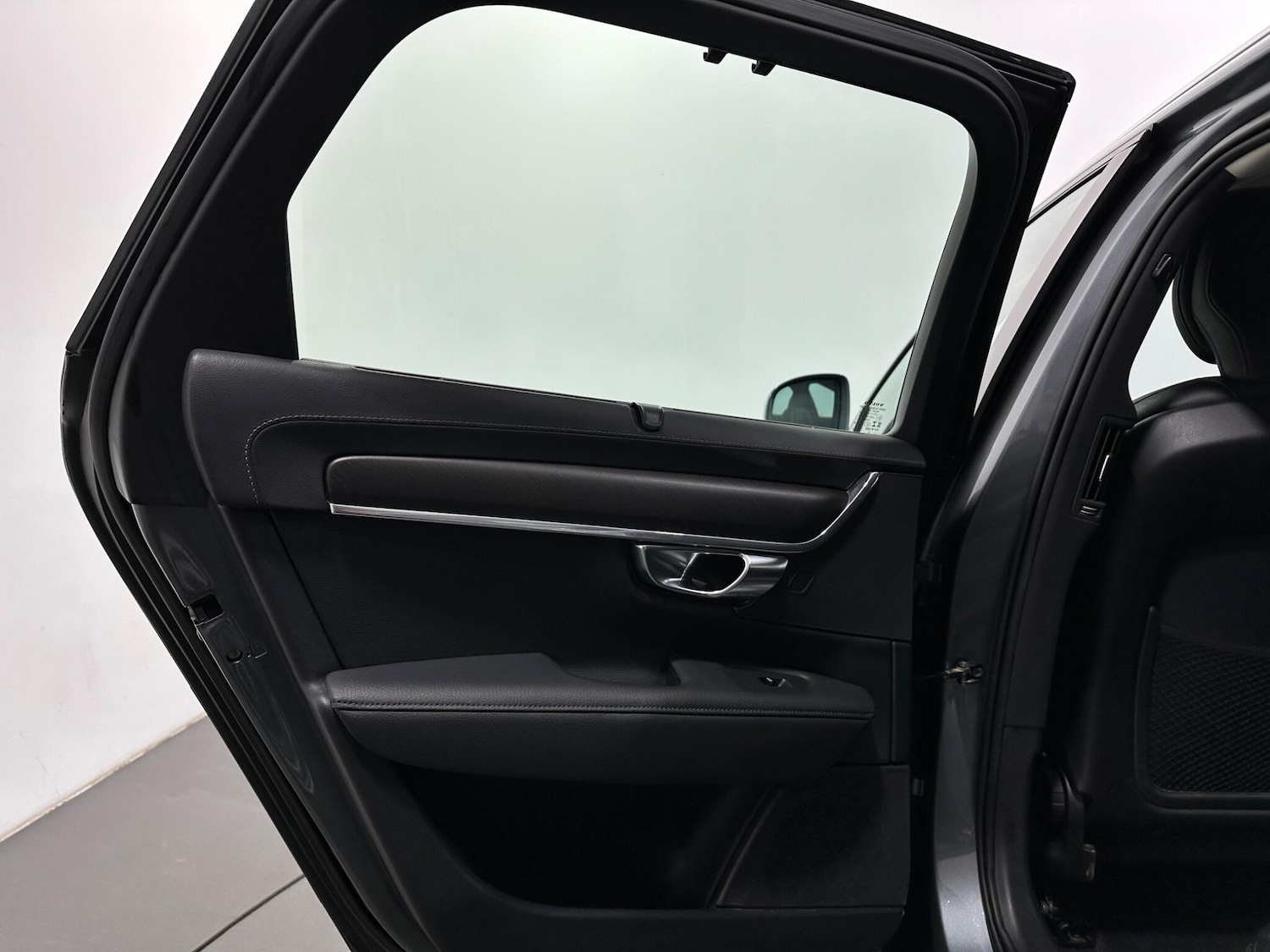 Used Volvo V90 2019 for sale - 77883416: Photo 39