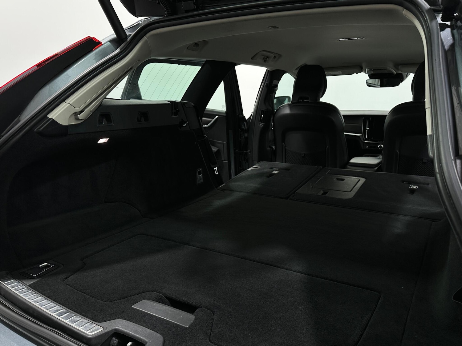 Used Volvo V90 2019 for sale - 77883416: Photo 45