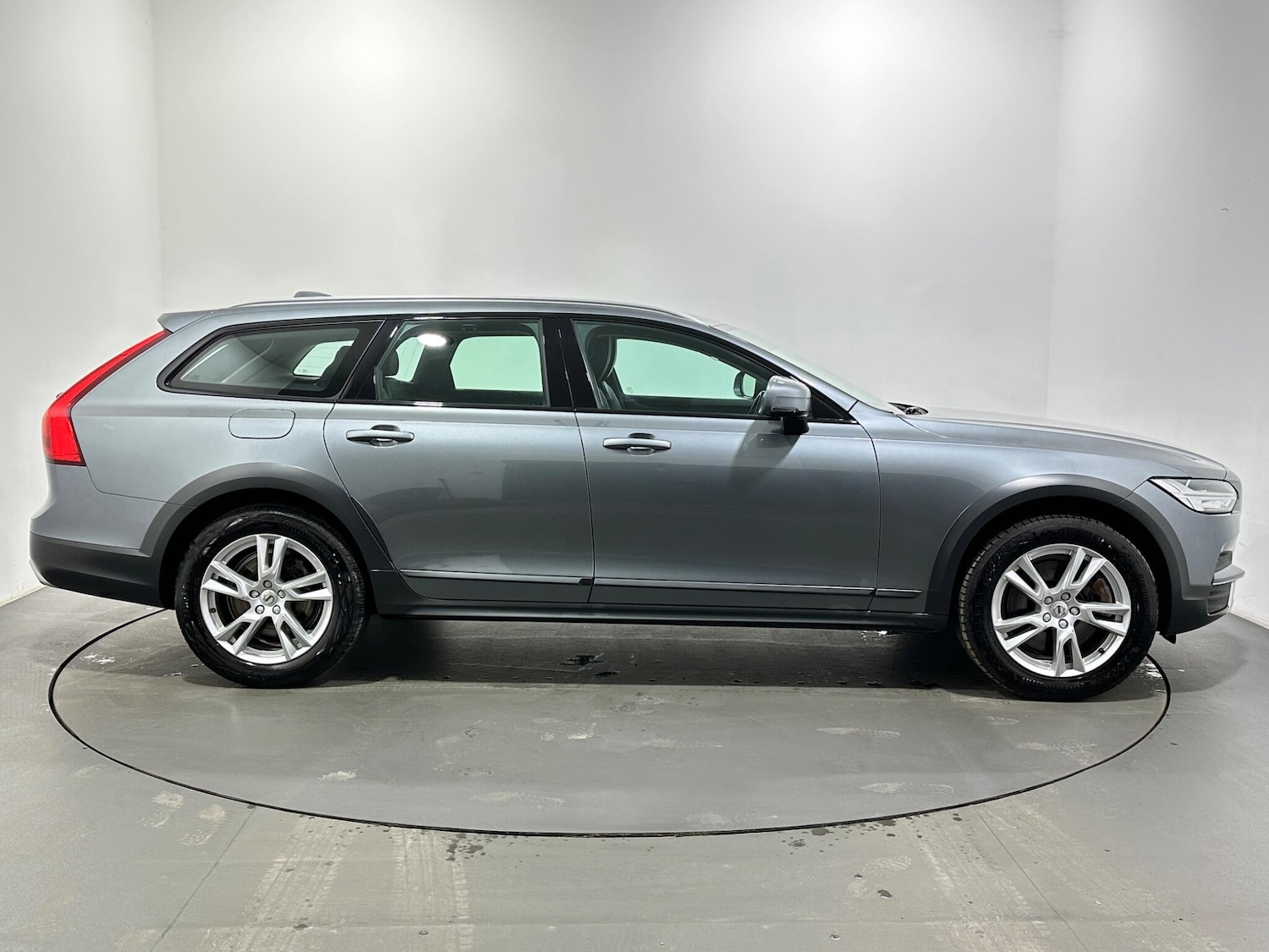 Used Volvo V90 2019 for sale - 77883416: Photo 9