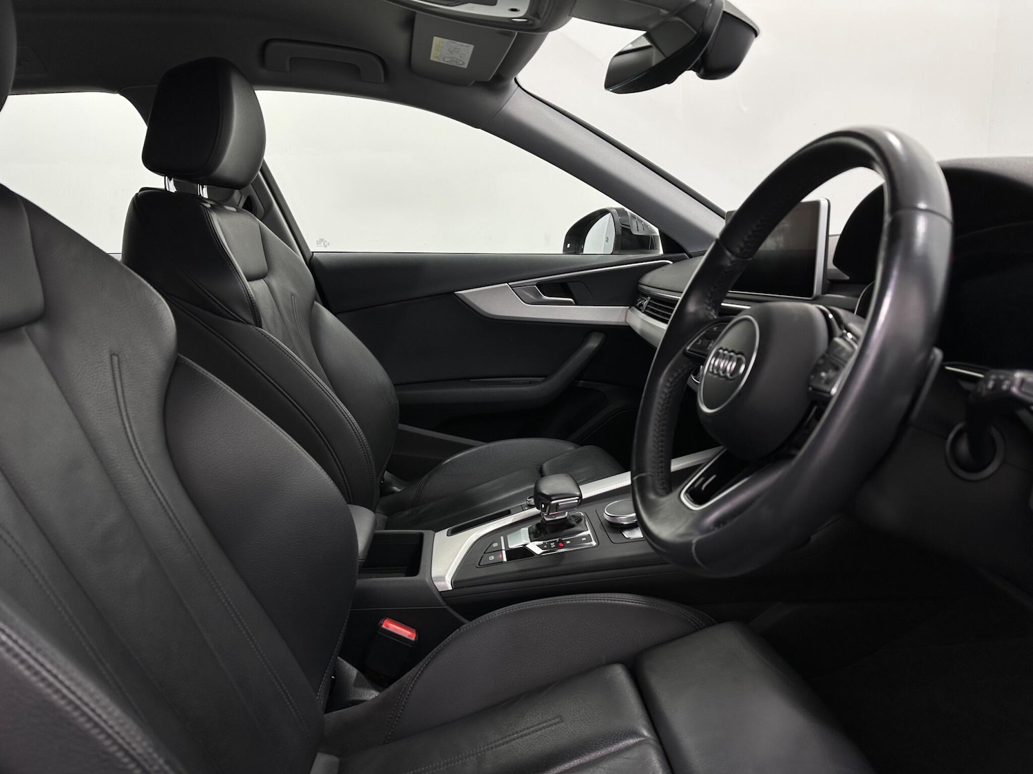 Used Audi A4 2018 for sale - 77440244: Photo 32