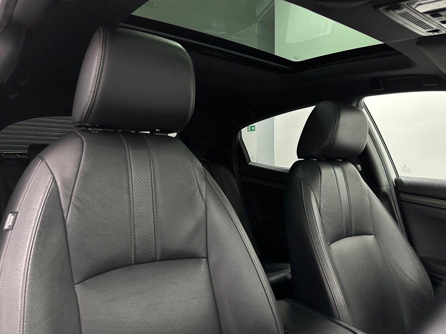 Used Honda Civic 2019 for sale - 77939566: Photo 31