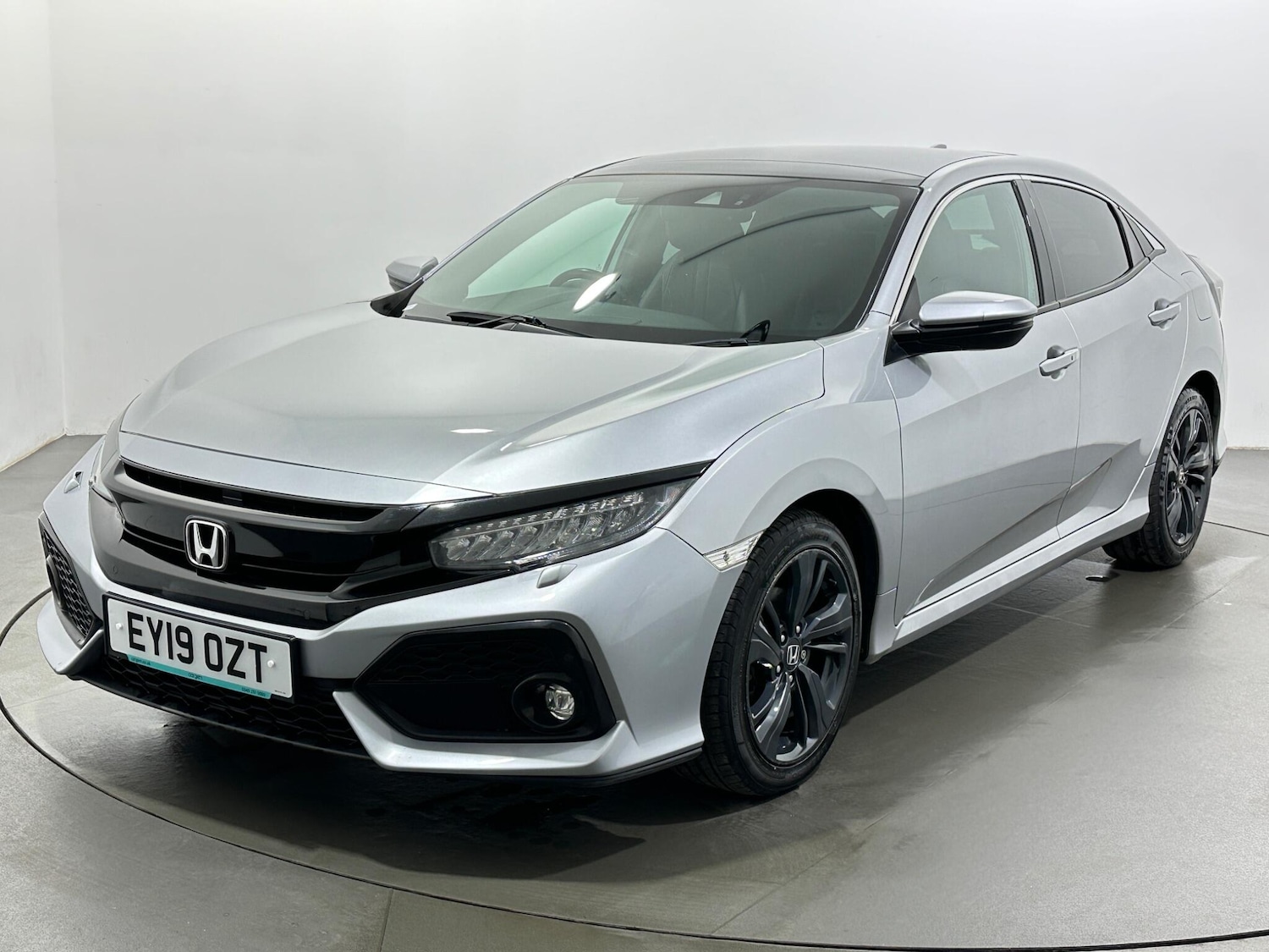 Used Honda Civic 2019 for sale - 77939566: Photo 4
