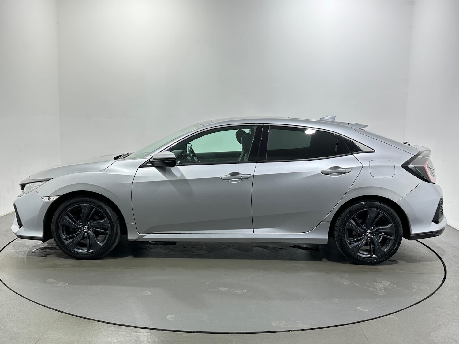 Used Honda Civic 2019 for sale - 77939566: Photo 5