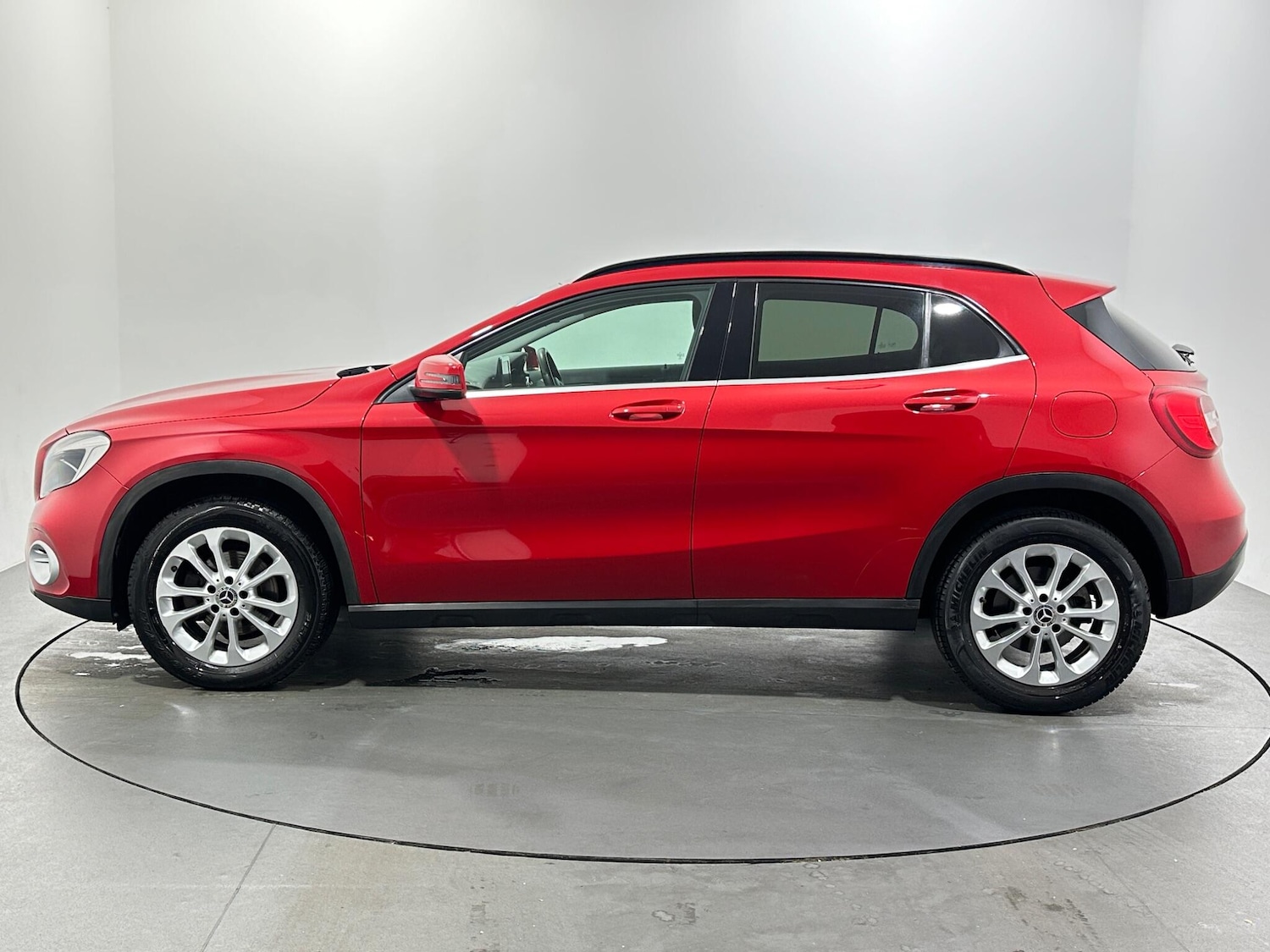 Used Mercedes-Benz GLA 2019 for sale - 76878828: Photo 5