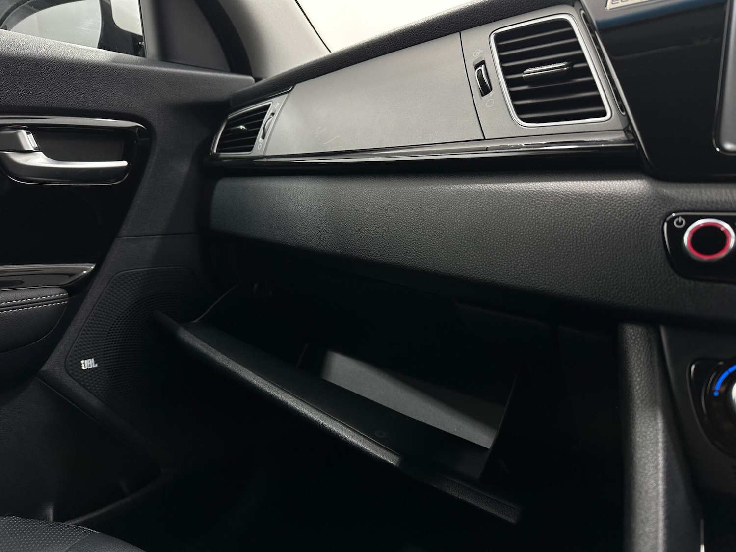 Used Kia Niro 2018 for sale - 76879015: Photo 28