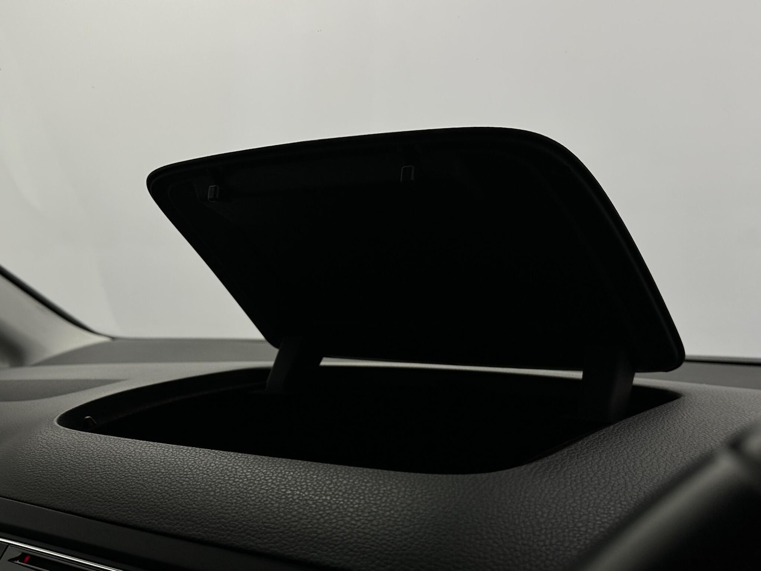 Used Volkswagen Sharan for sale - 77683402: Photo 27