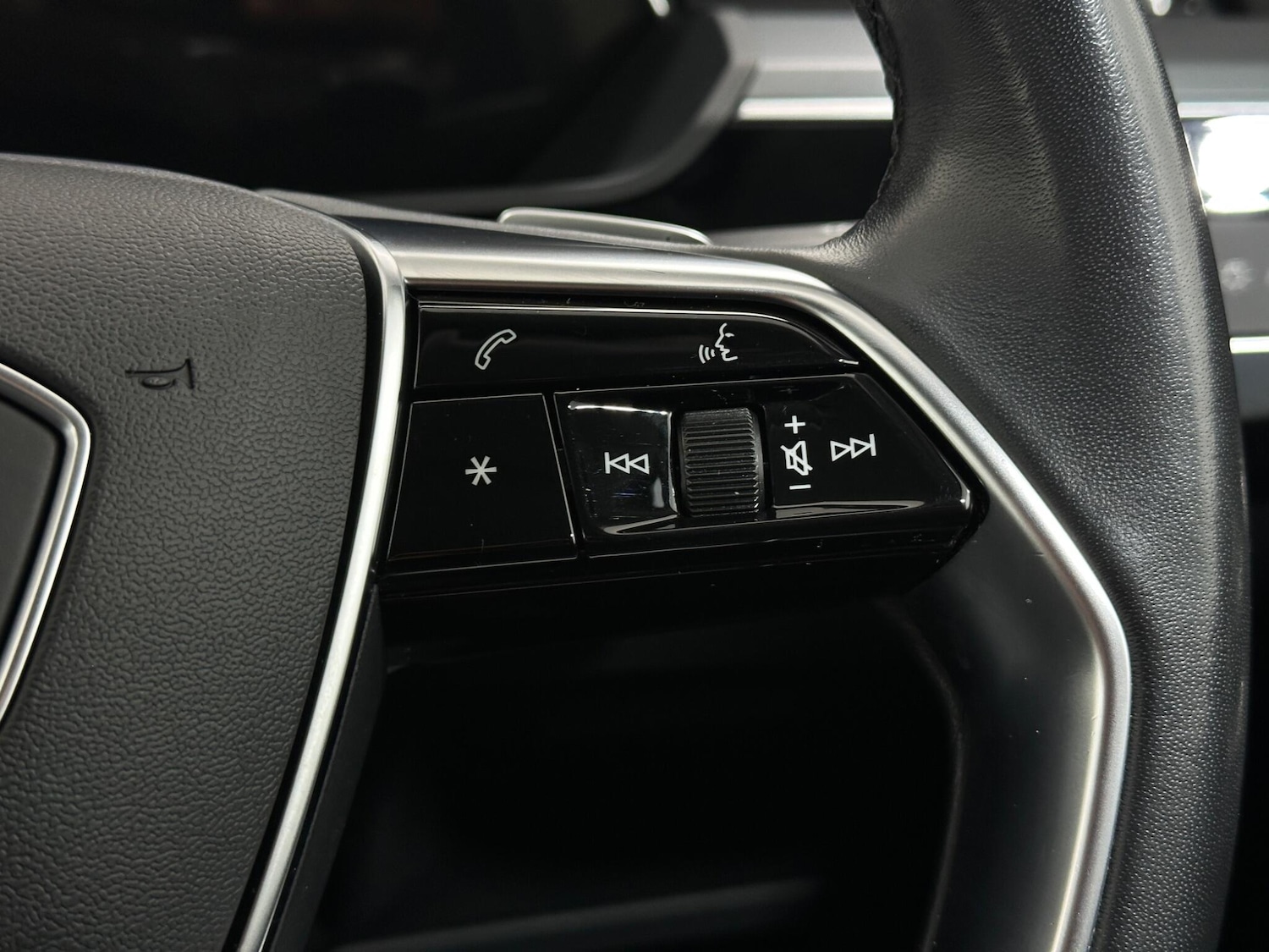 Used Audi e-tron 2021 for sale - 76878878: Photo 15