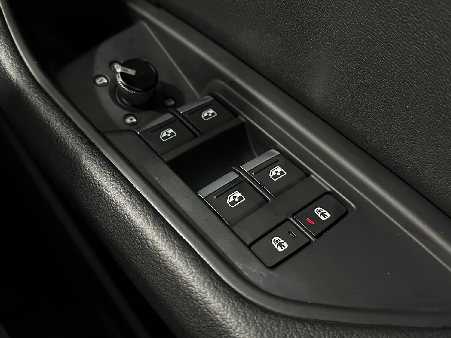 Used Audi e-tron 2021 for sale - 76878878: Photo 18