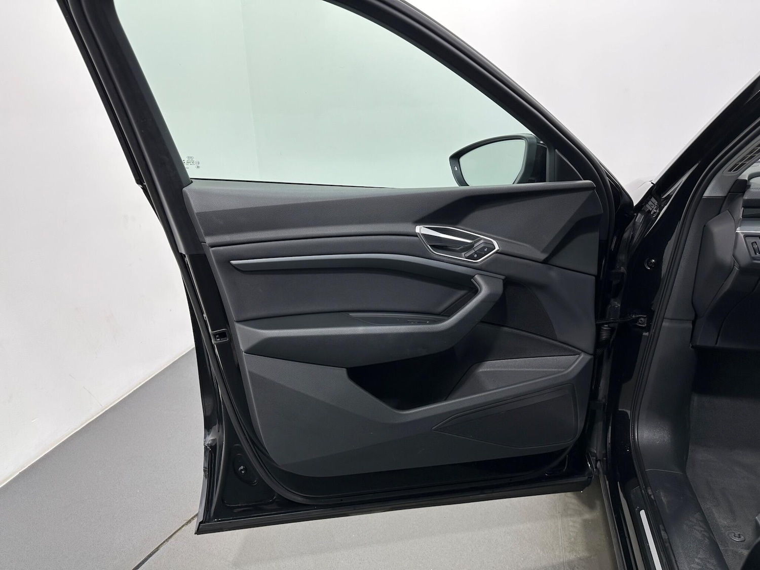 Used Audi e-tron 2021 for sale - 76878878: Photo 35