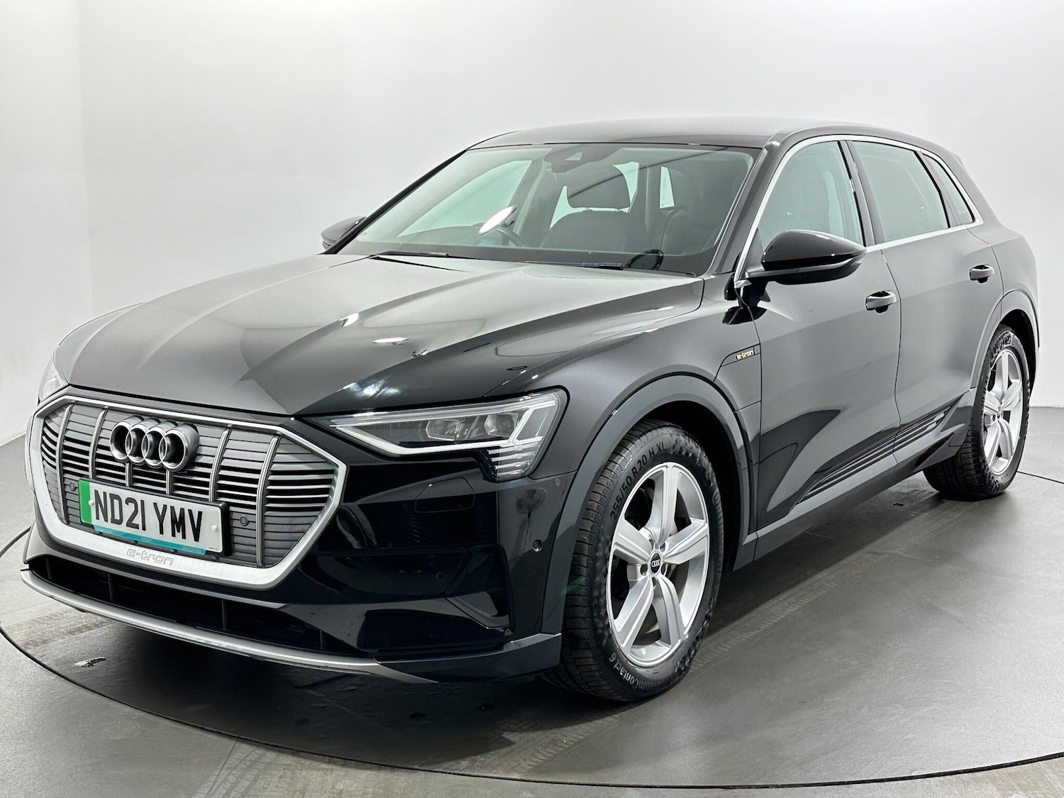 Used Audi e-tron 2021 for sale - 76878878: Photo 4