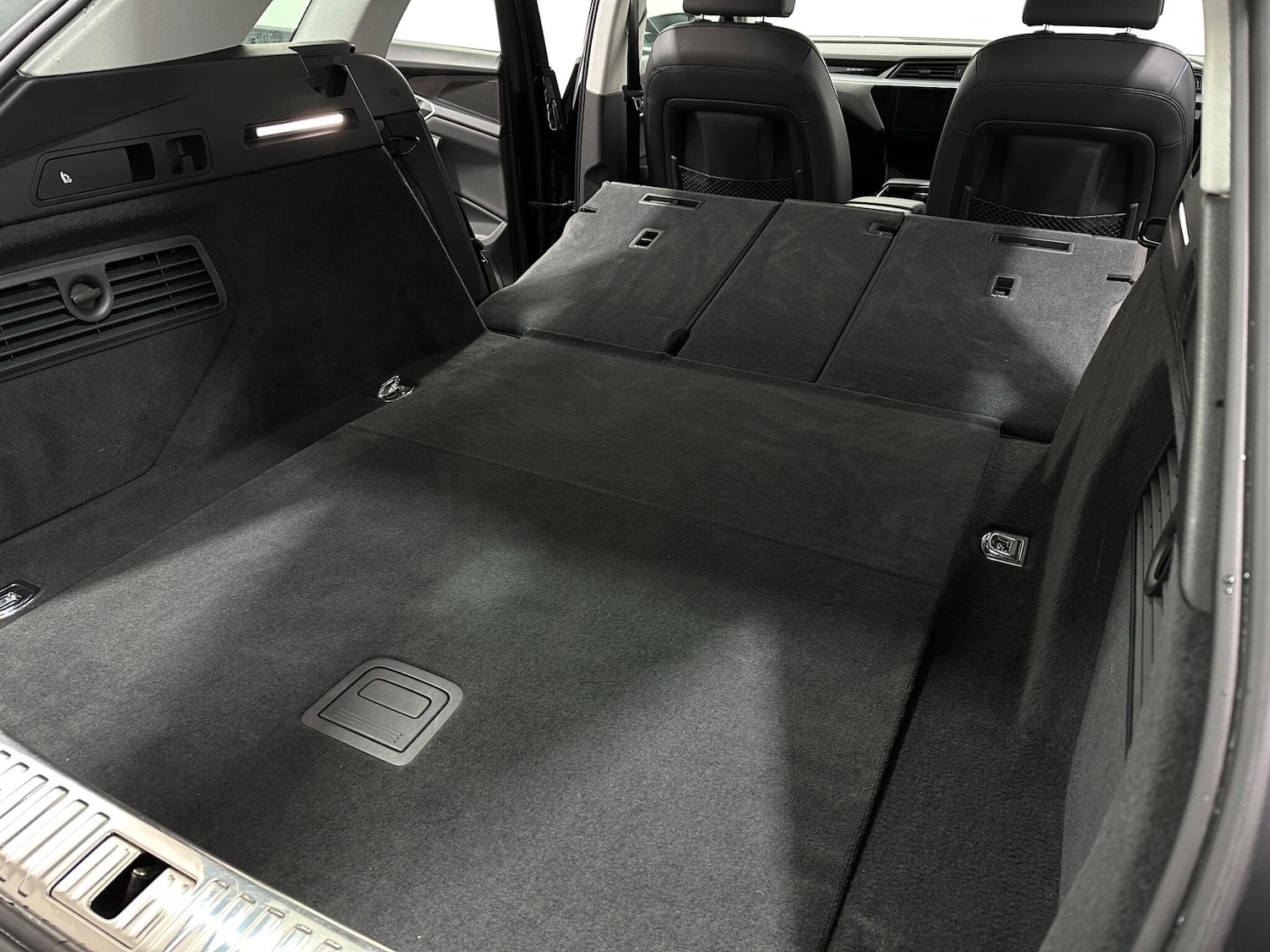 Used Audi e-tron 2021 for sale - 76878878: Photo 44