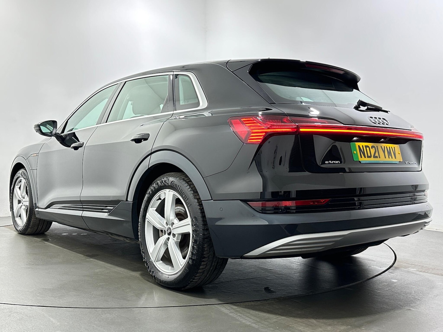 Used Audi e-tron 2021 for sale - 76878878: Photo 48