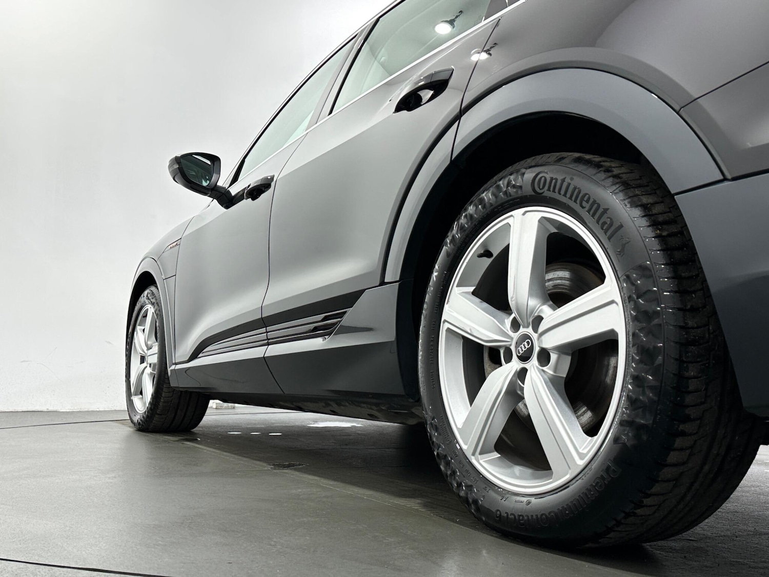 Used Audi e-tron 2021 for sale - 76878878: Photo 49