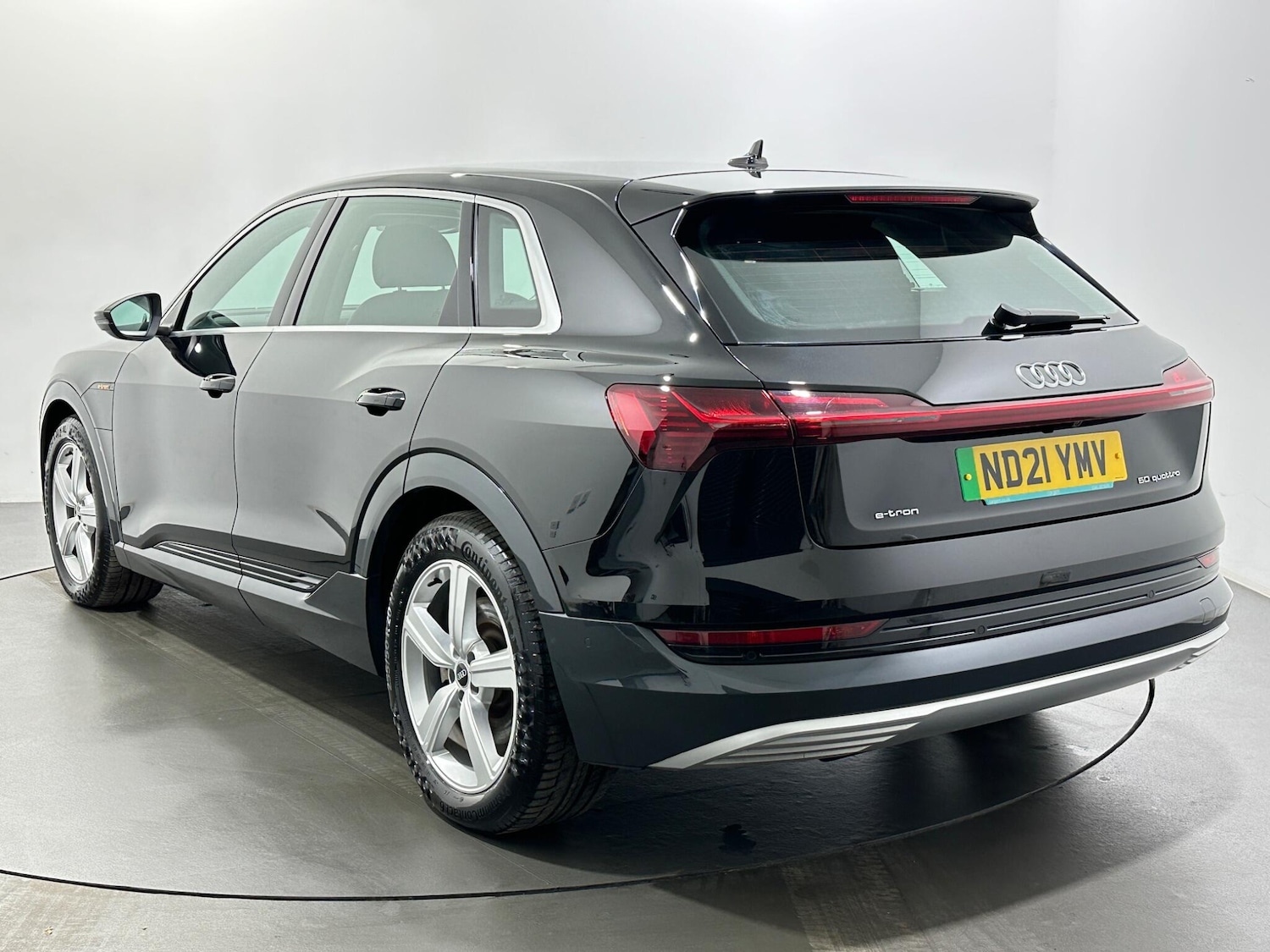 Used Audi e-tron 2021 for sale - 76878878: Photo 6
