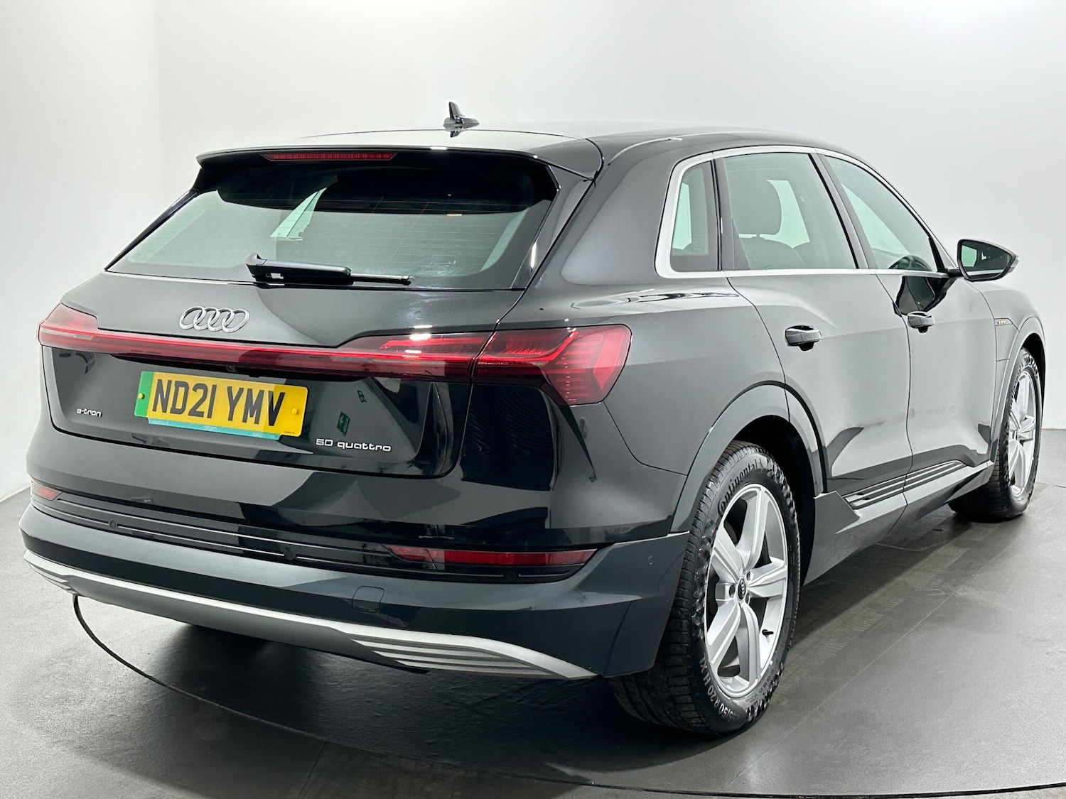 Used Audi e-tron 2021 for sale - 76878878: Photo 8