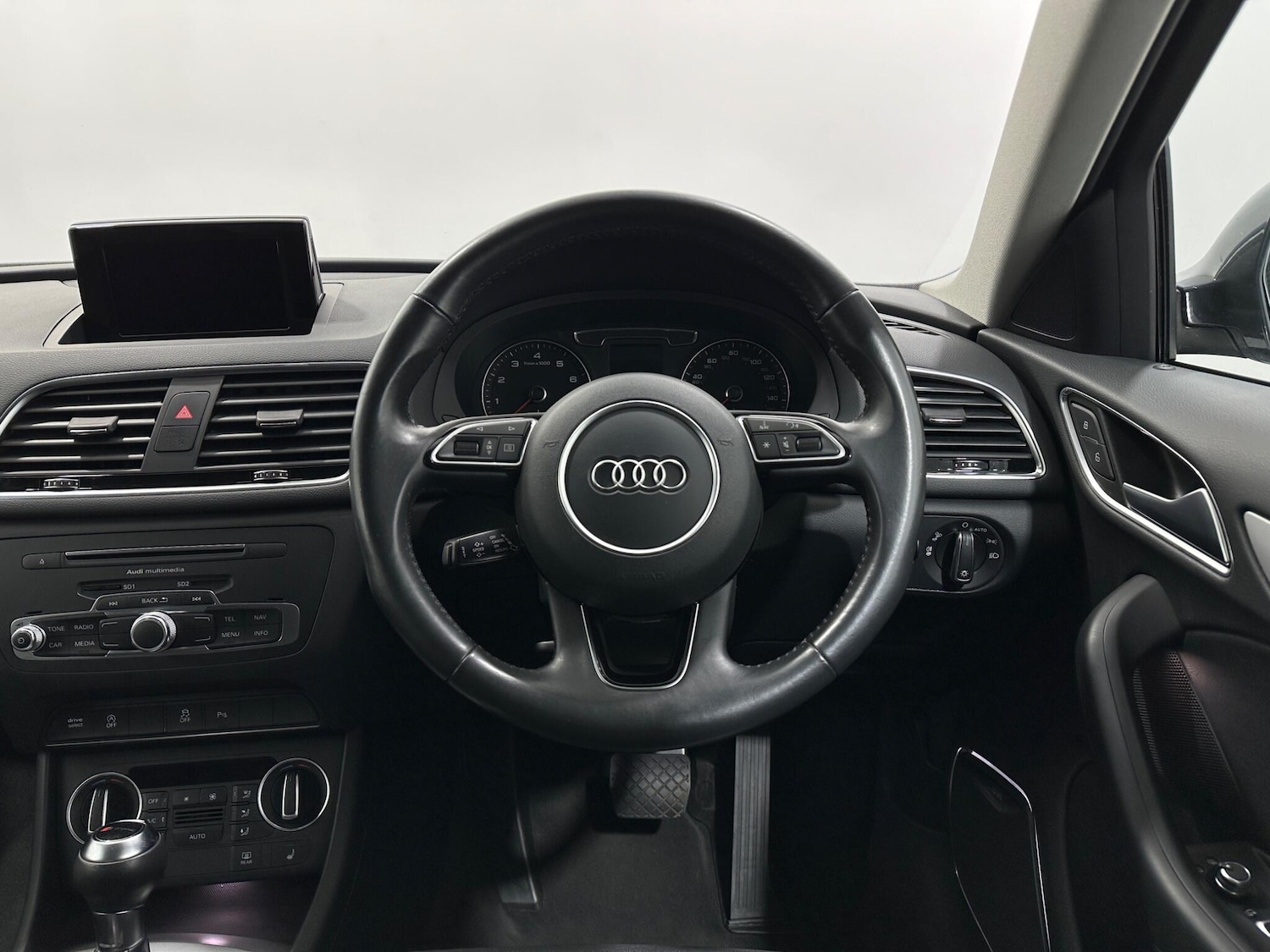Used Audi Q3 2018 for sale - 77202838: Photo 12