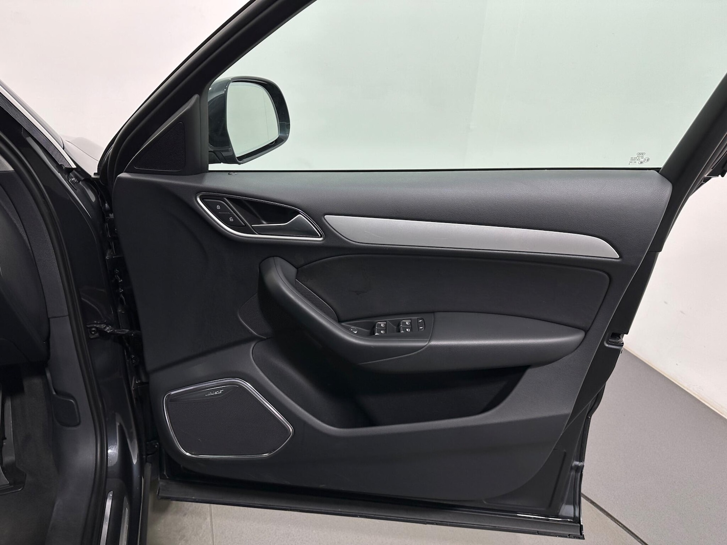 Used Audi Q3 2018 for sale - 77202838: Photo 33