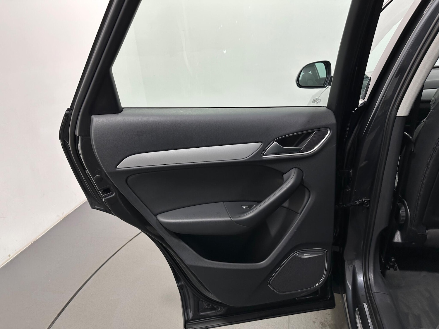 Used Audi Q3 2018 for sale - 77202838: Photo 39