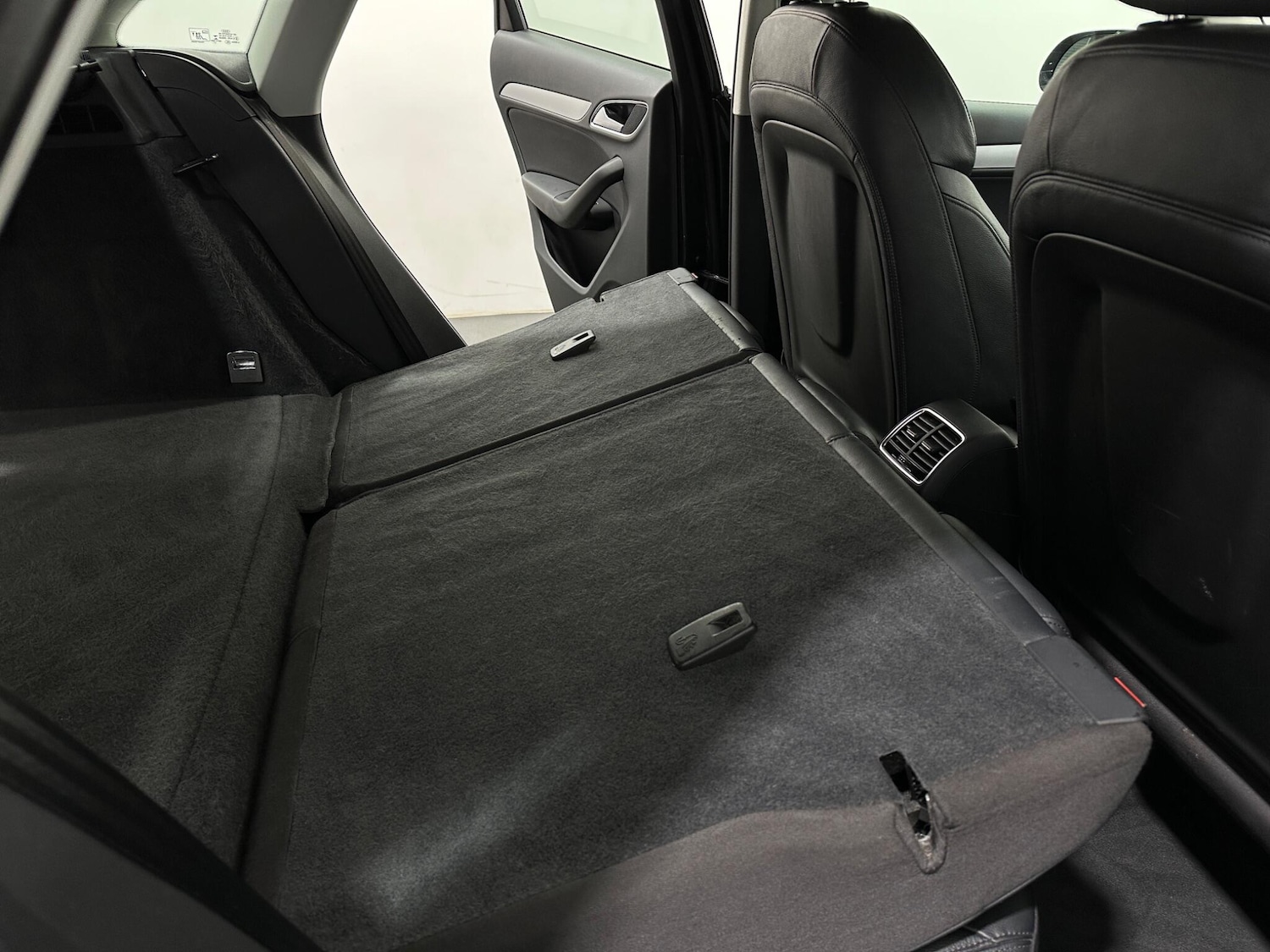 Used Audi Q3 2018 for sale - 77202838: Photo 45