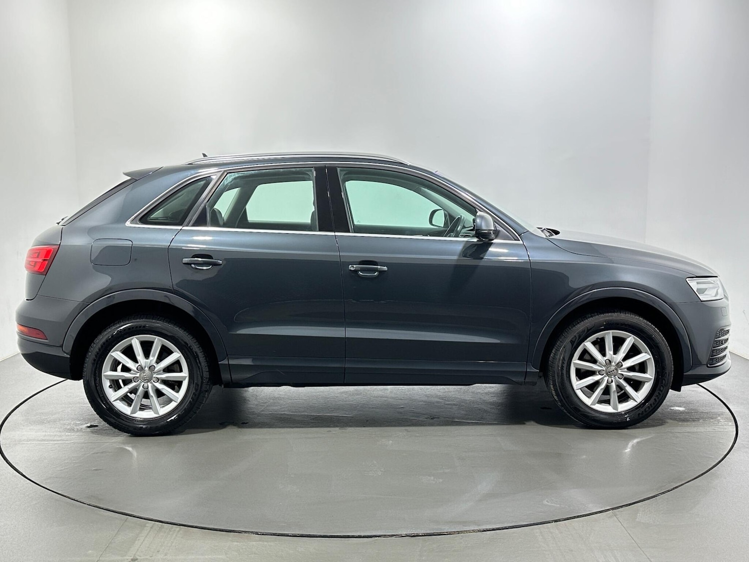 Used Audi Q3 2018 for sale - 77202838: Photo 9