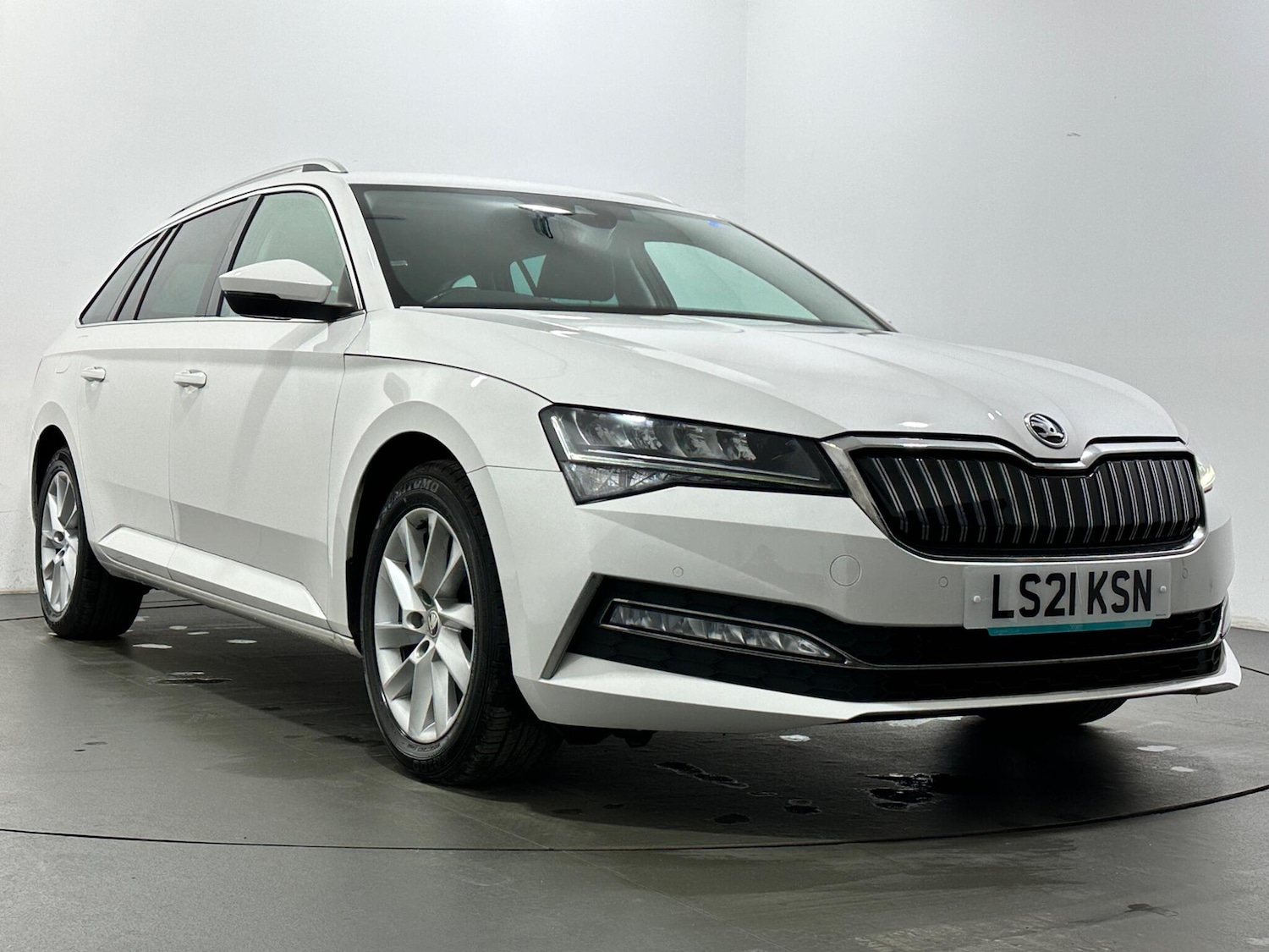 Used Skoda Superb 2021 for sale - 77625167: Photo 52