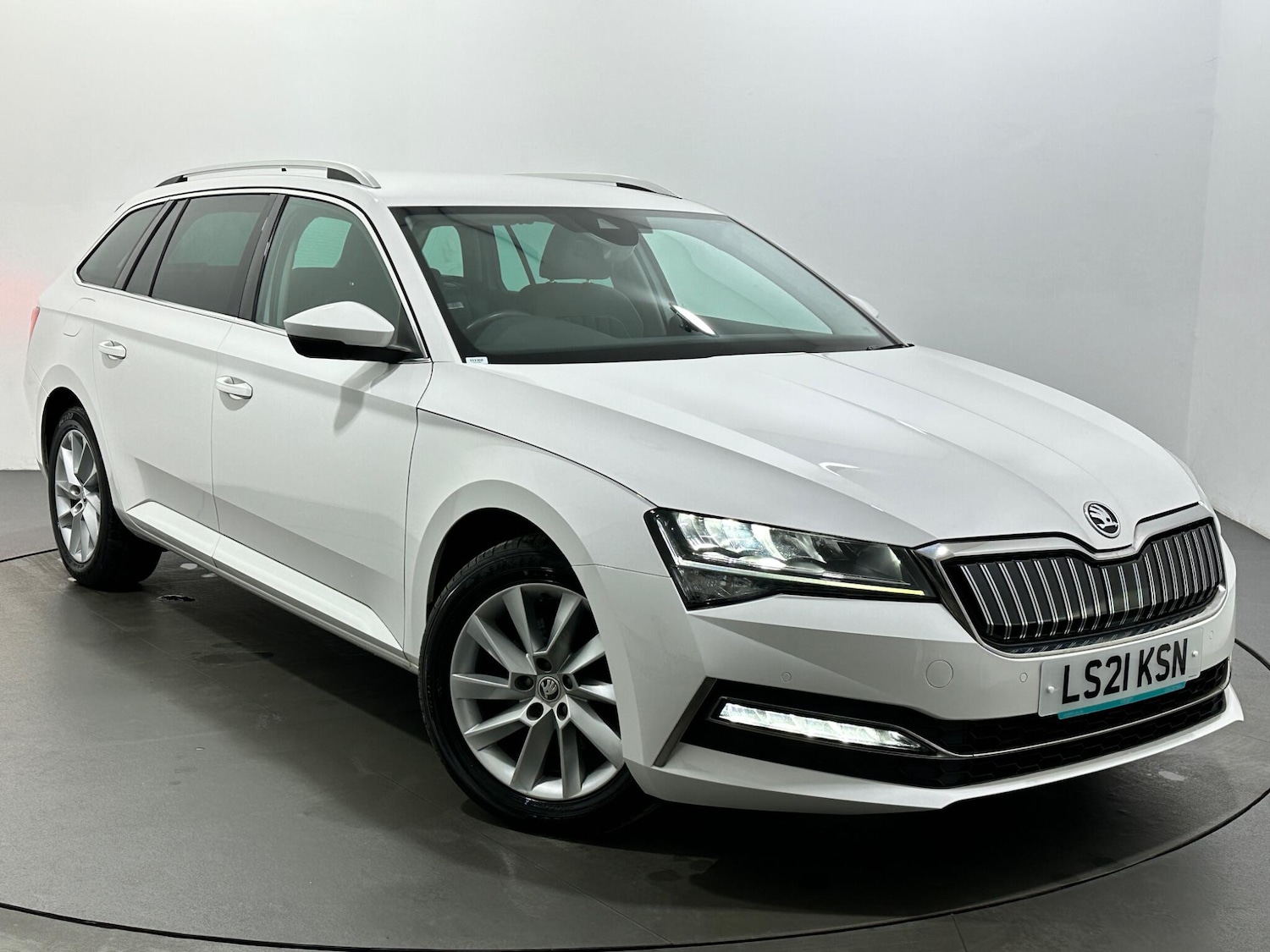 Used Skoda Superb 2021 for sale - 77625167: Photo 54