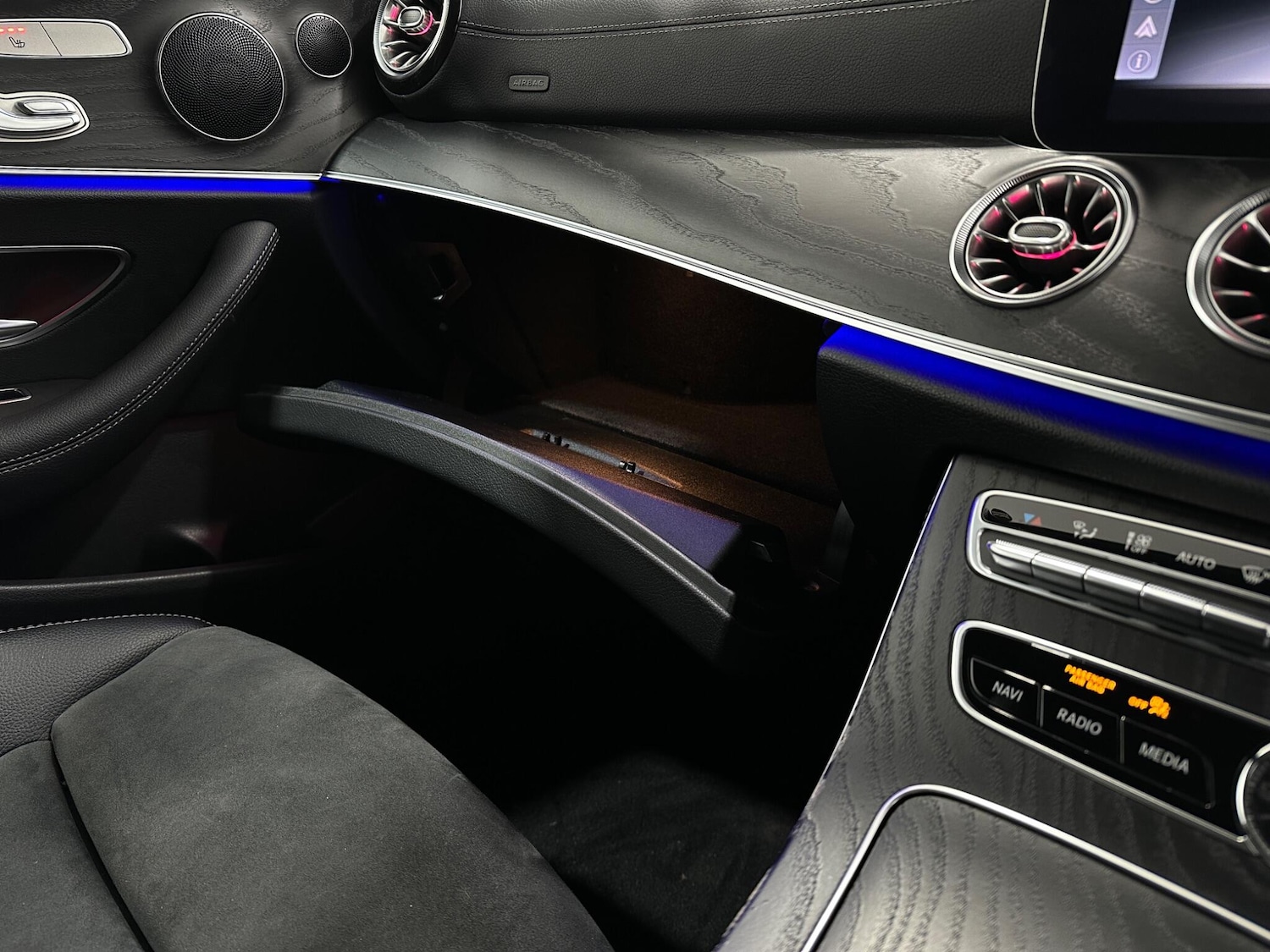 Used Mercedes-Benz E Class 2019 for sale - 77098181: Photo 29