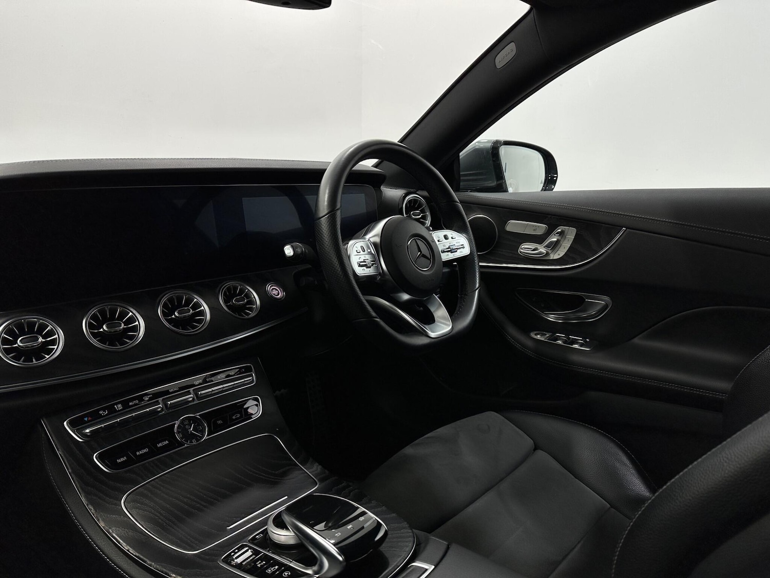 Used Mercedes-Benz E Class 2019 for sale - 77098181: Photo 32