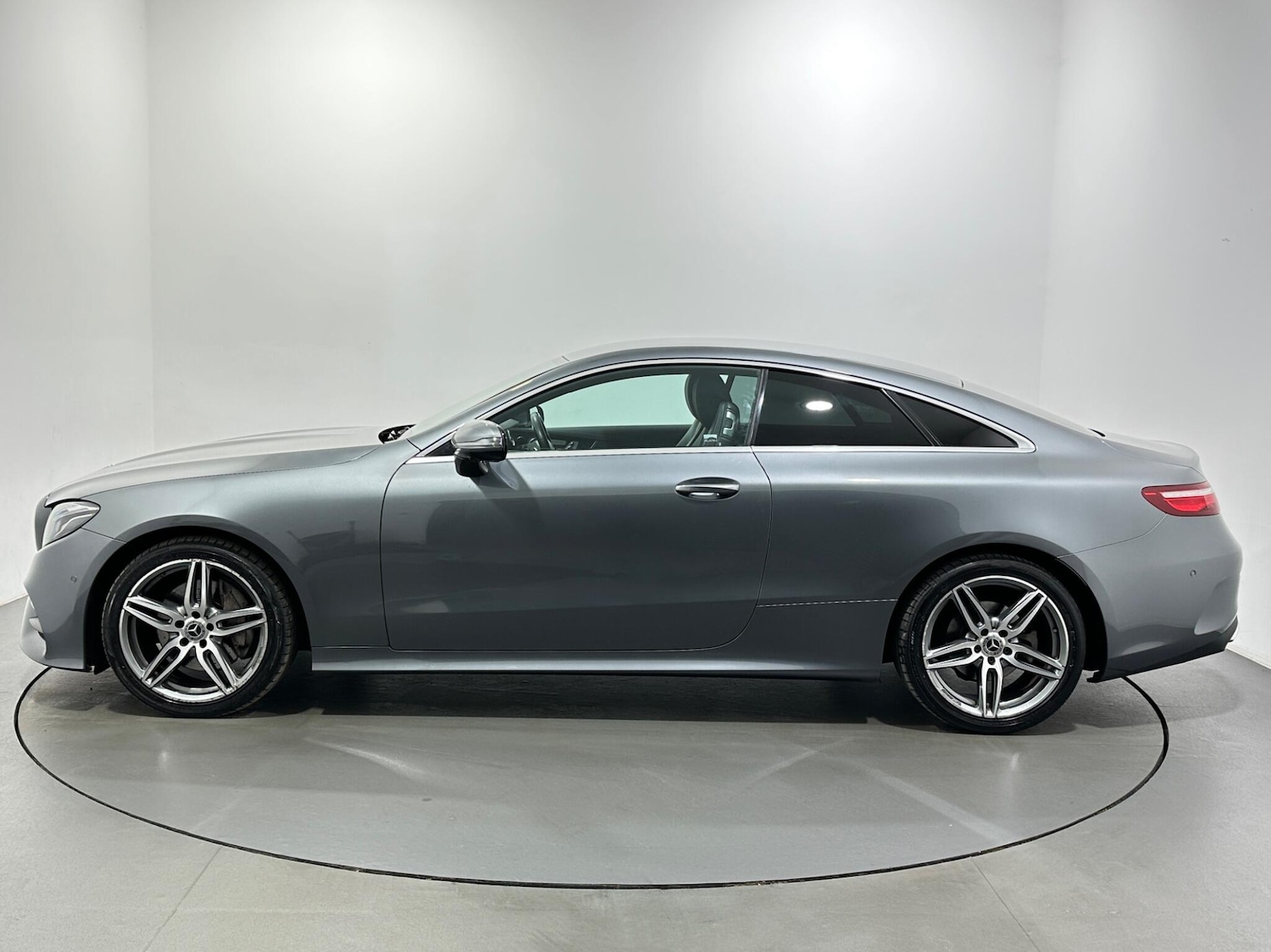 Used Mercedes-Benz E Class 2019 for sale - 77098181: Photo 5