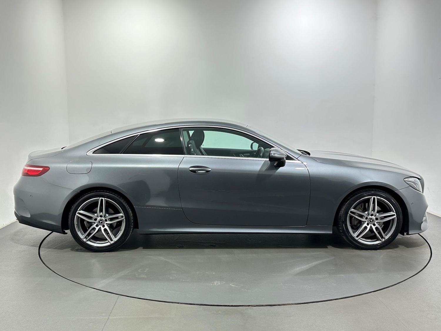 Used Mercedes-Benz E Class 2019 for sale - 77098181: Photo 9