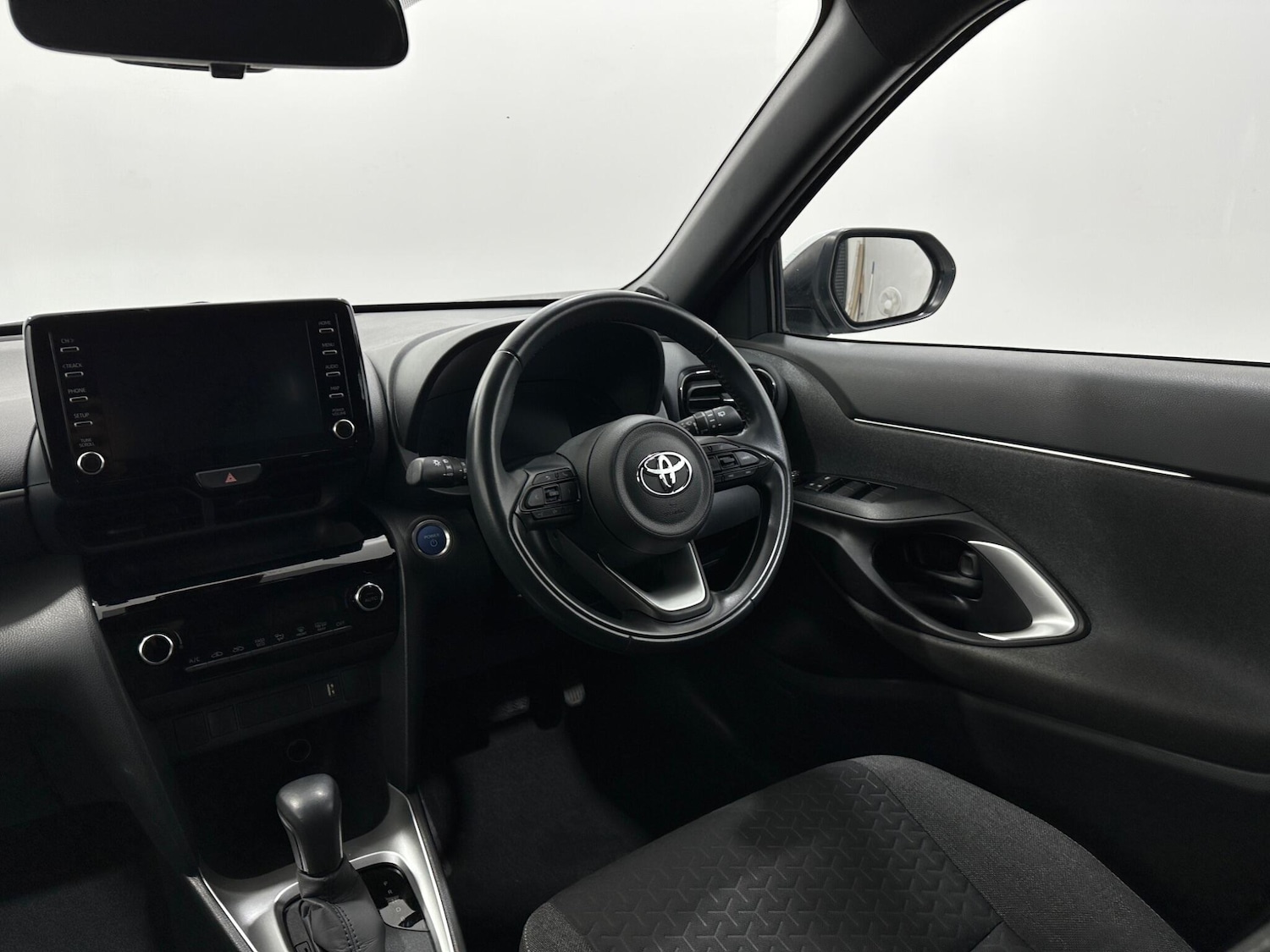 Used Toyota Yaris Cross 2021 for sale - 76878916: Photo 11