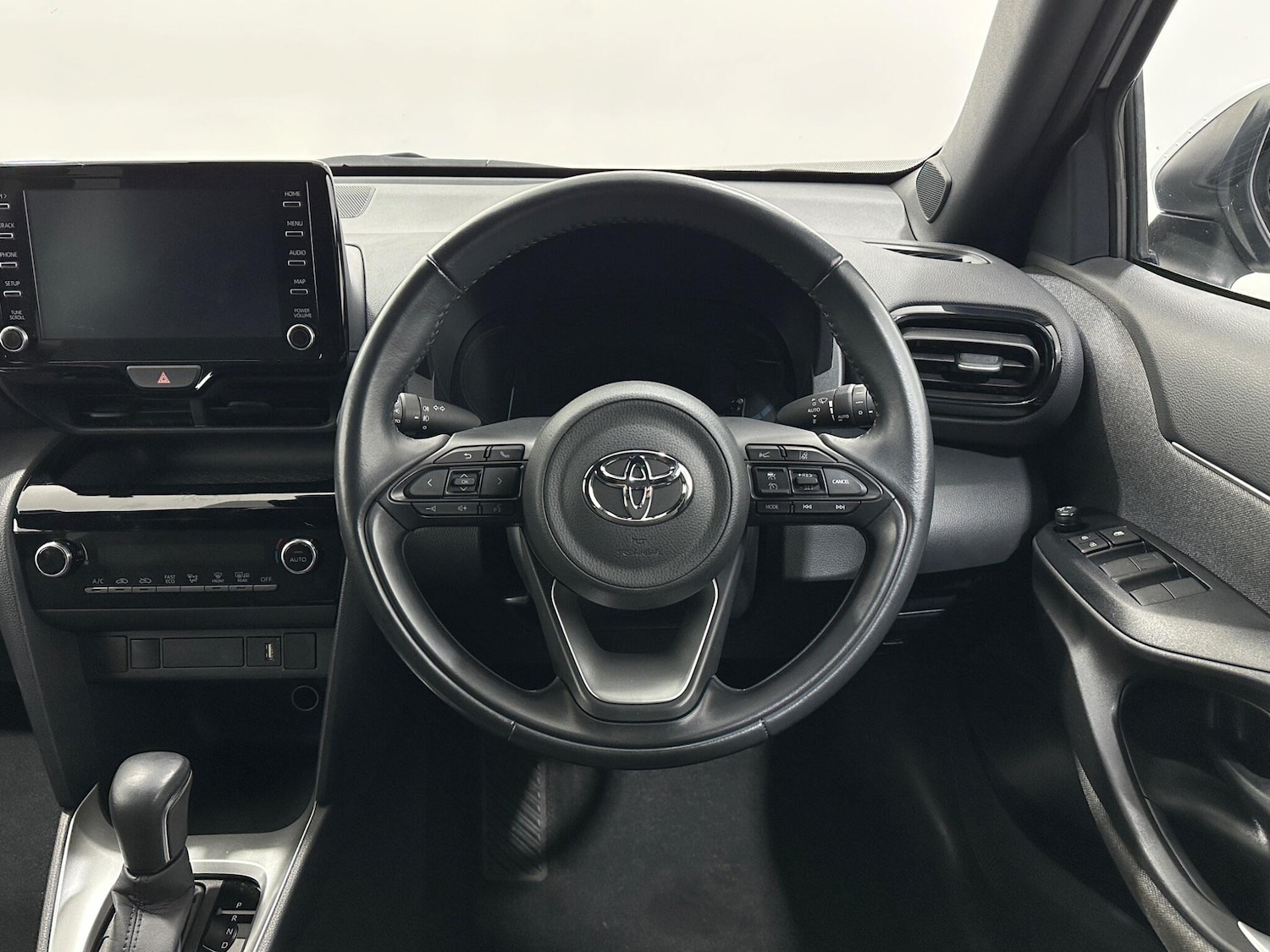Used Toyota Yaris Cross 2021 for sale - 76878916: Photo 12